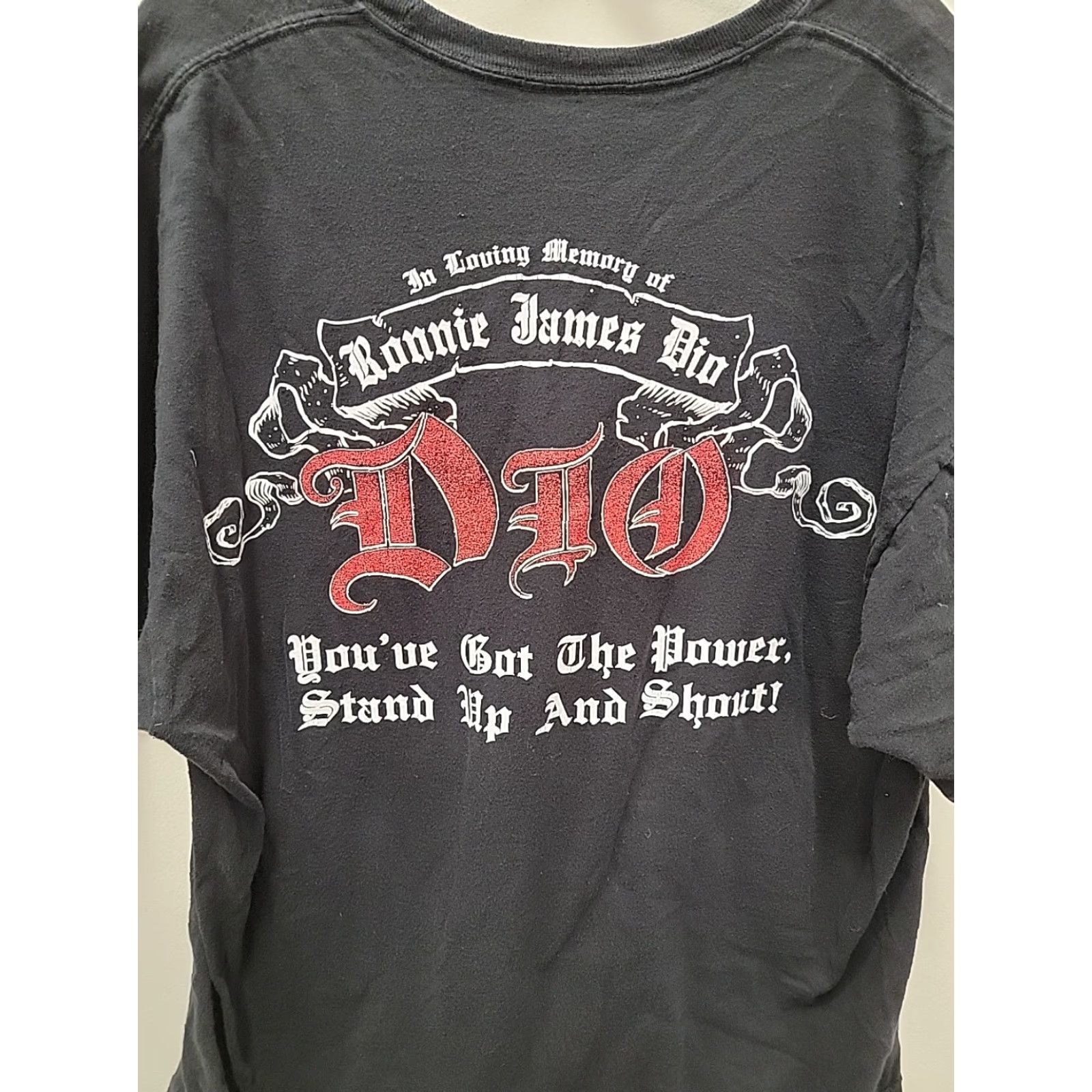 Hanes VINTAGE Ronnie James Dio Memorial Funeral Shirt 2XL Black Graphic Tee Men Shirt Black Rock Metal 90s Mens Size US XXL / EU 58 / 5 - 2 Thumbnail