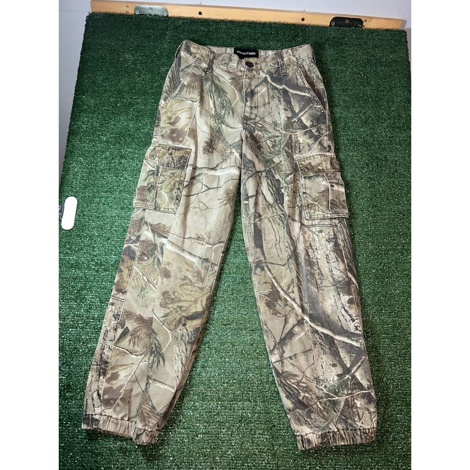 Realtree Realtree Camo Cargo Pants Youth Large 10/12 Size 34" / US 12 / IT 48 - 1 Thumbnail