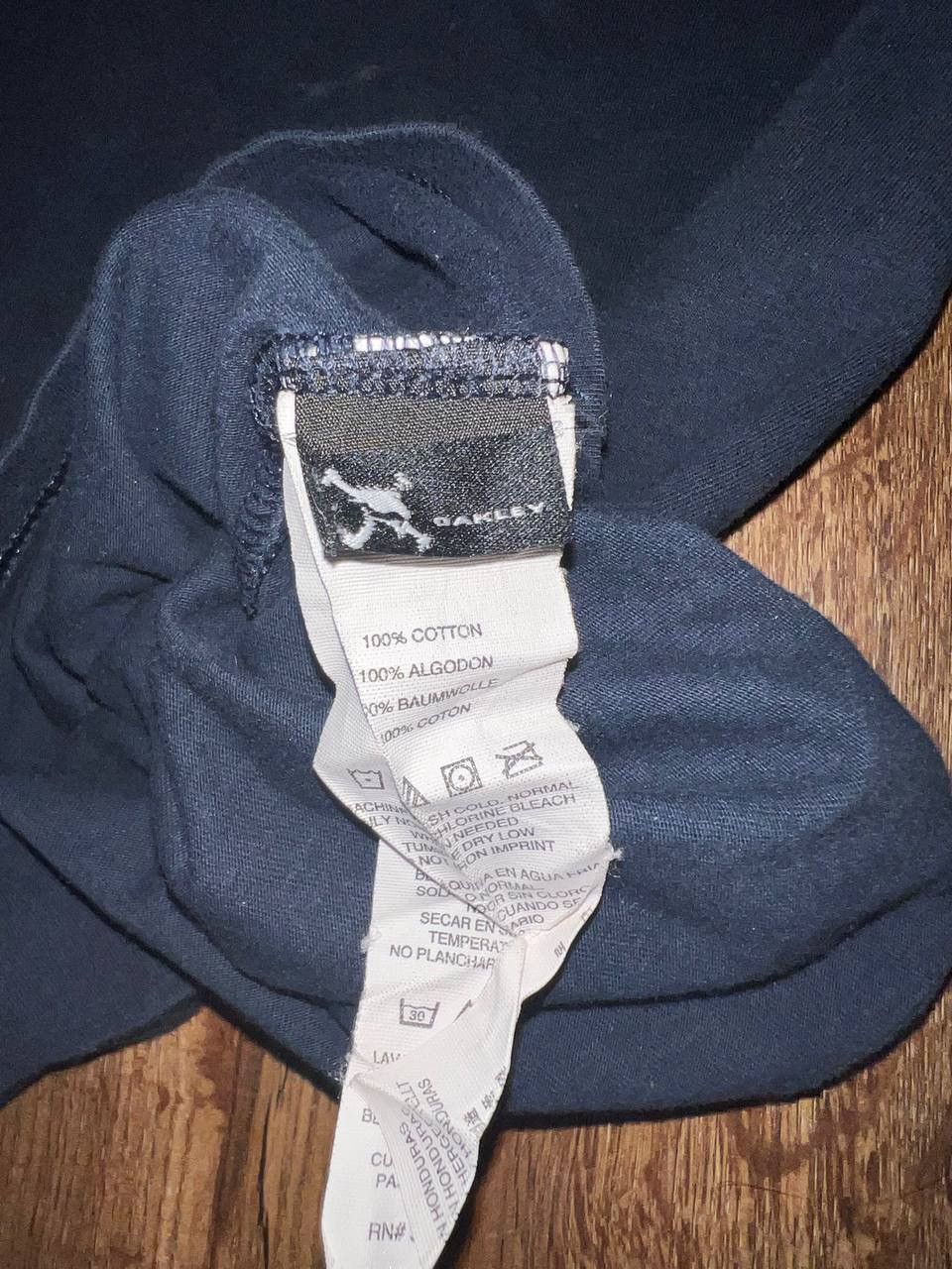 Oakley × Vintage Vintage Oakley T-Shirt 2000s Big Logo Japan Outdoor Y2K Size US L / EU 52-54 / 3 - 7 Thumbnail