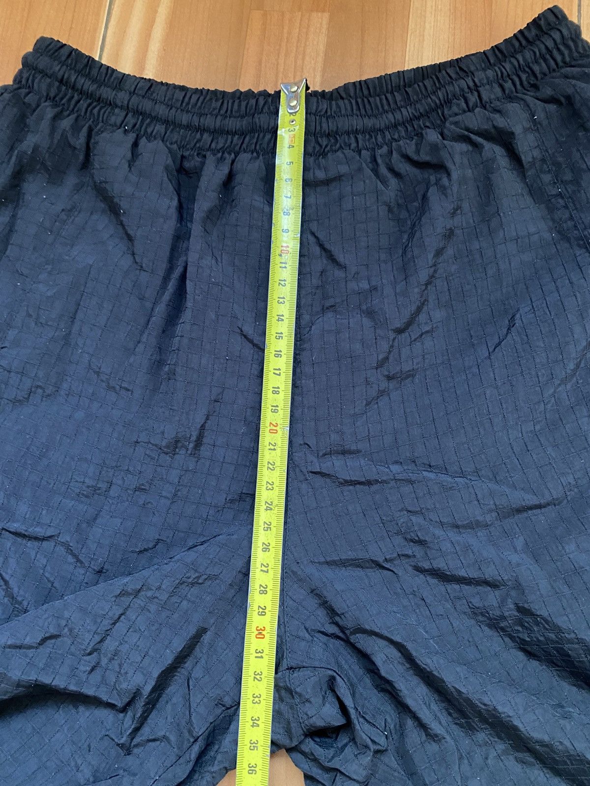 Vintage Vintage Nike sweatpants black nylon Size US 32 / EU 48 - 16 Thumbnail