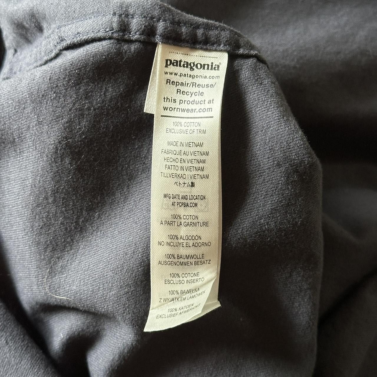 Patagonia patagonia navy blue button up shirt Size US S / EU 44-46 / 1 - 4 Thumbnail
