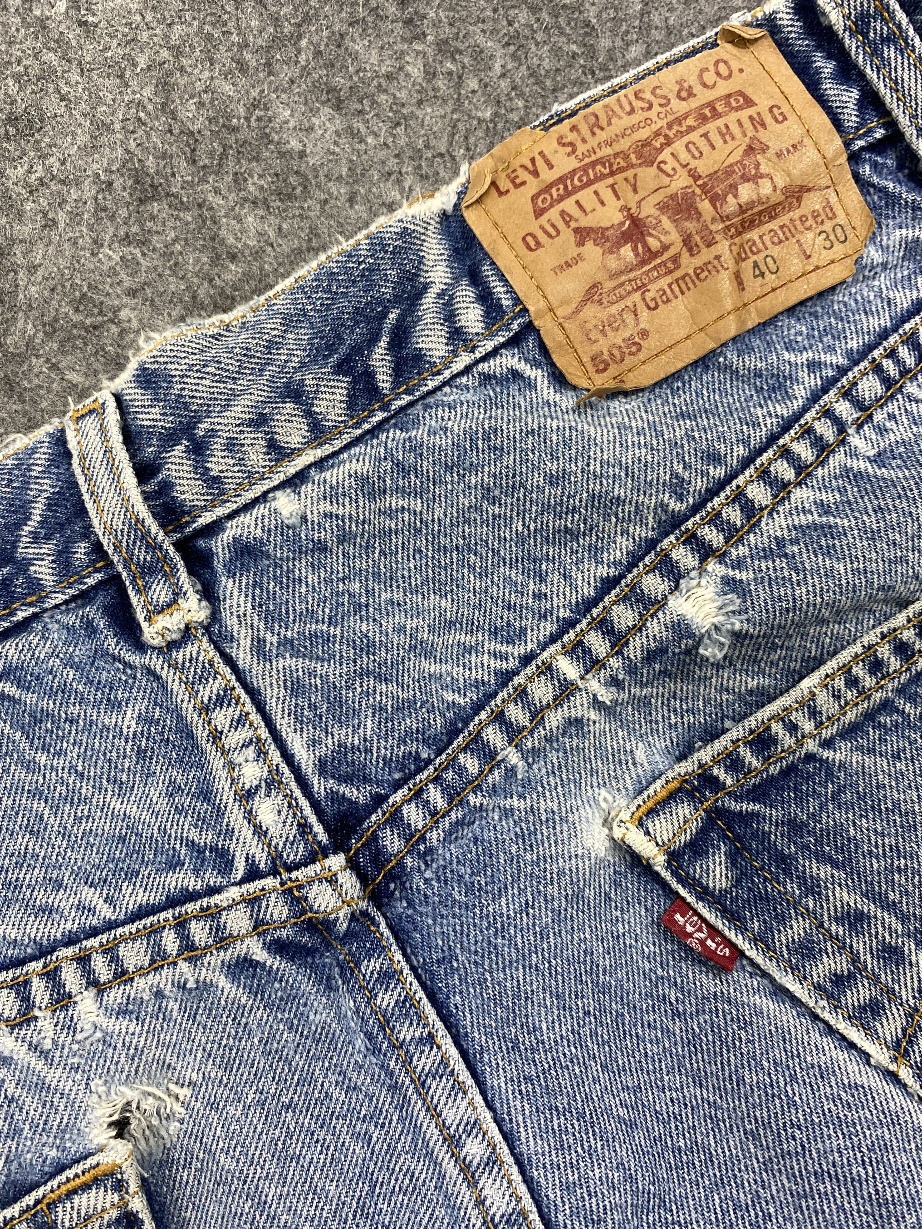Levi's Blue Wash Vintage Levi's 505 Jeans 39x30 Denim -JN1296 Size US 39 - 10 Thumbnail