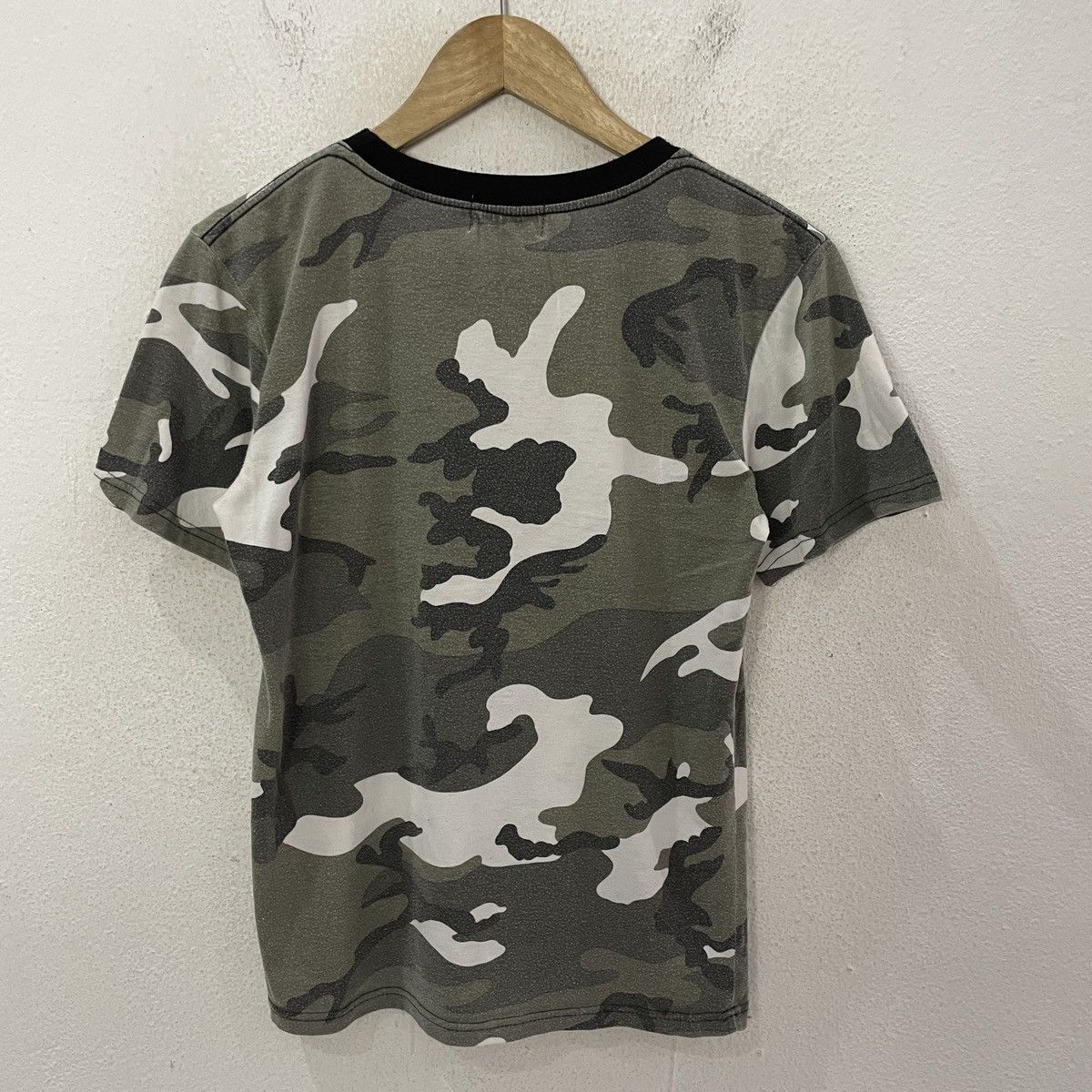 Wtaps Vintage Wtaps Camo T-shirt Size US S / EU 44-46 / 1 - 8 Thumbnail