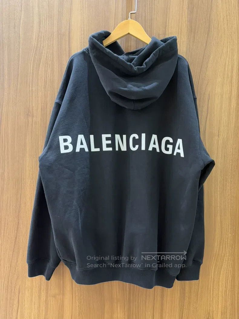 Balenciaga Balenciaga Back big logo black hooded sweatshirt Size US XS / EU 42 / 0 - 1 Thumbnail