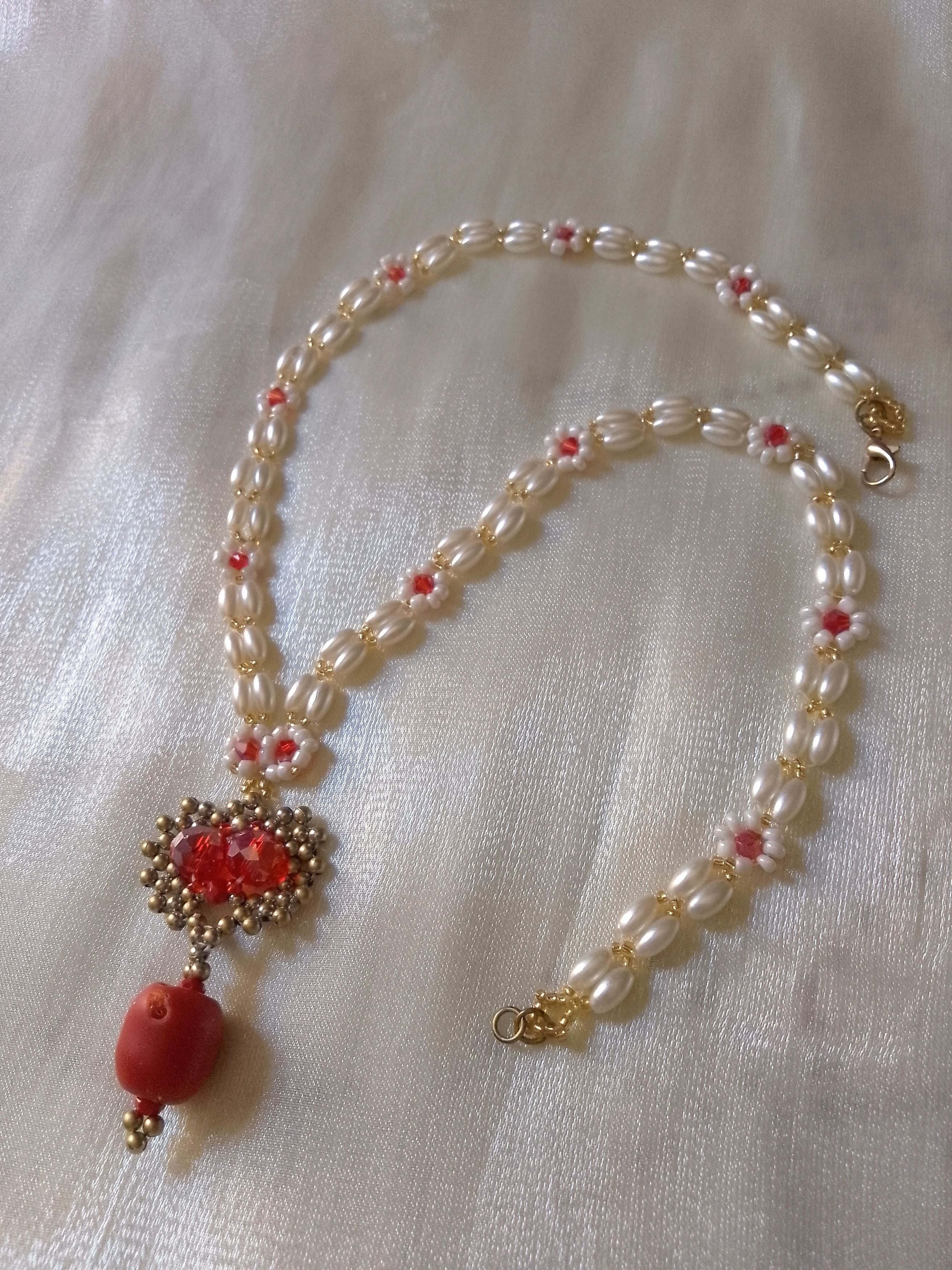 Handmade Necklace Red Coral Heart Pendant Queen Tudor Vintage Size ONE SIZE - 1 Thumbnail