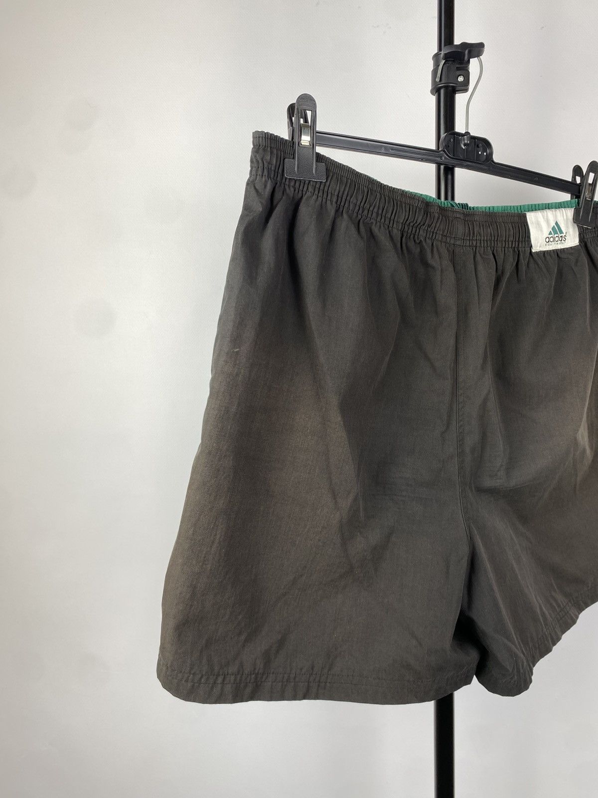 Other Vintage Adidas Equipment Vintage Nylon Faded Black Shorts 4g Size US 36 / EU 52 - 7 Thumbnail