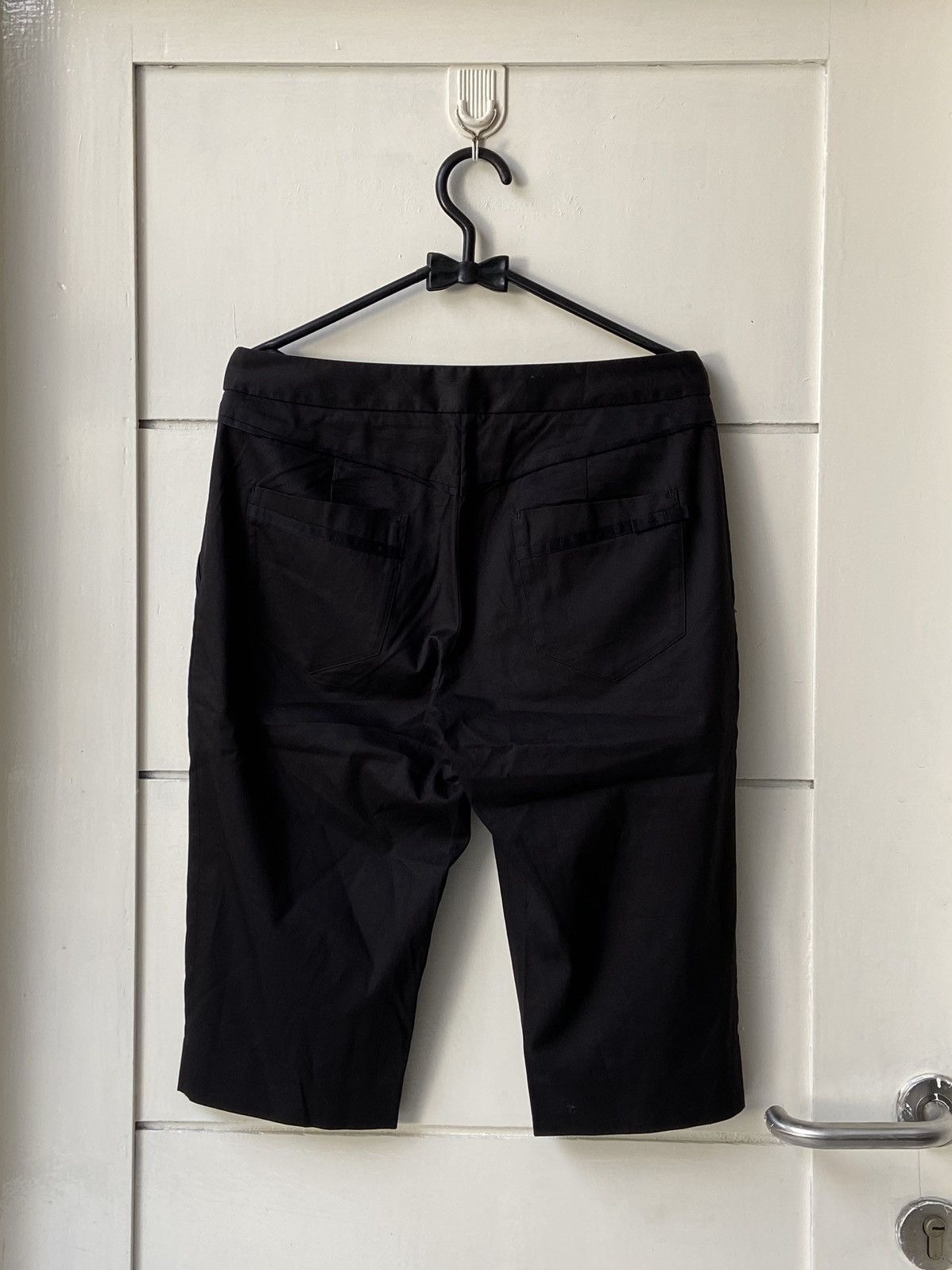 Issey Miyake 24 ISSEY MIYAKE Black Shorts Size US 27 - 4 Thumbnail