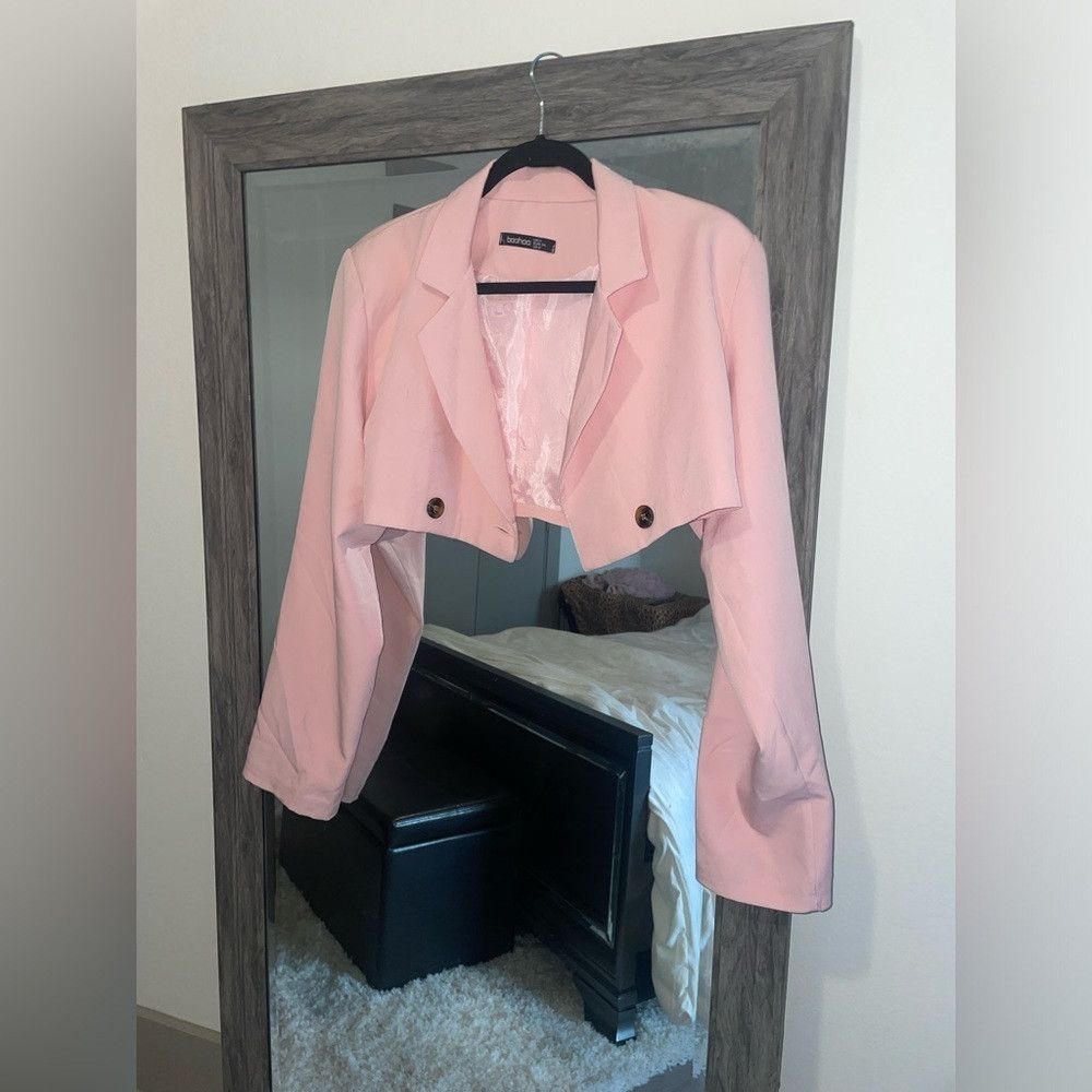 Boohoo Boohoo pink cropped blazer button up Size XS / US 0-2 / IT 36-38 - 1 Thumbnail