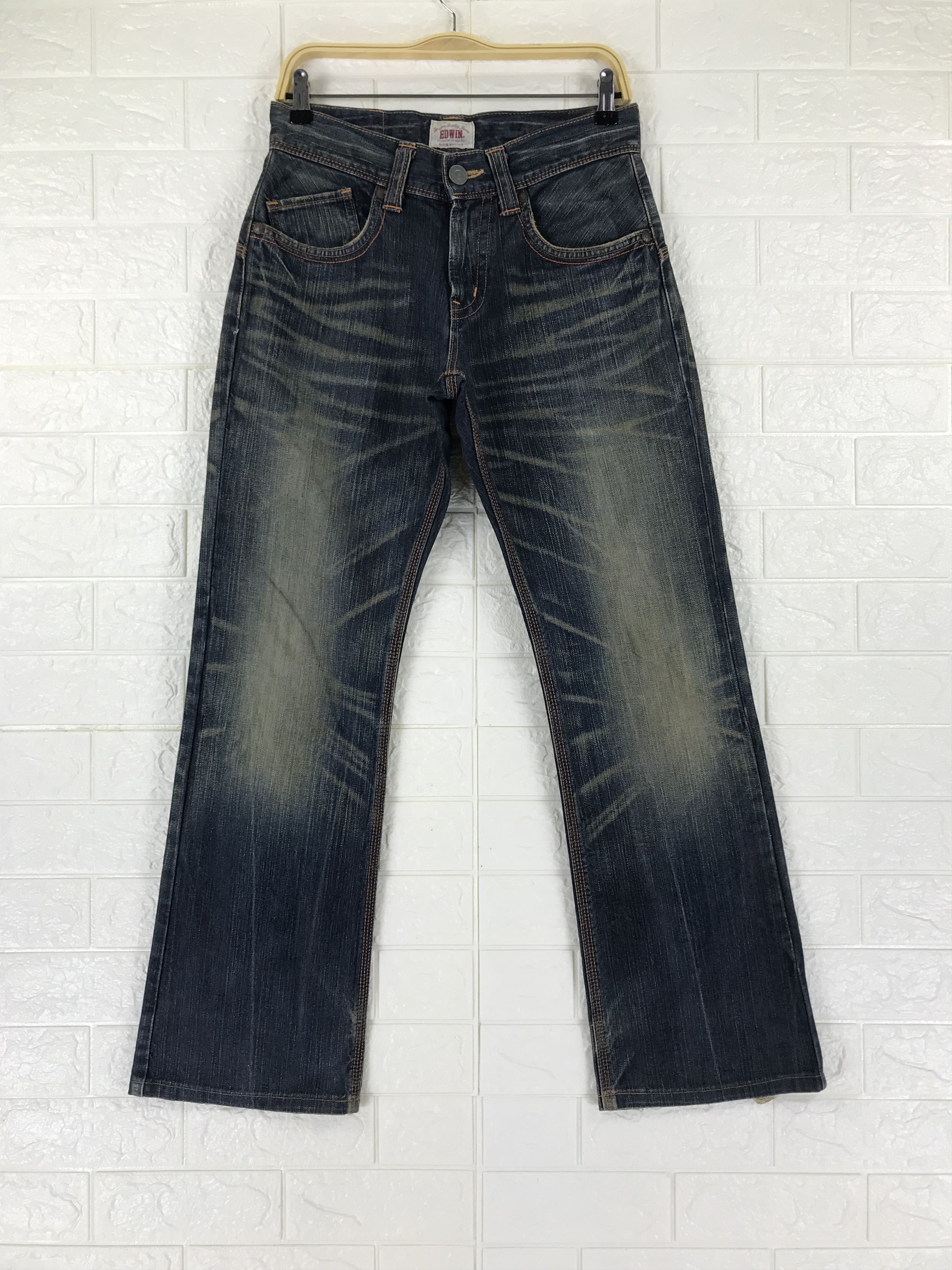 Edwin Vintage Edwin XV Buckle Back Rusty Washed Flare Jeans Size 28" / US 6 / IT 42 - 1 Thumbnail