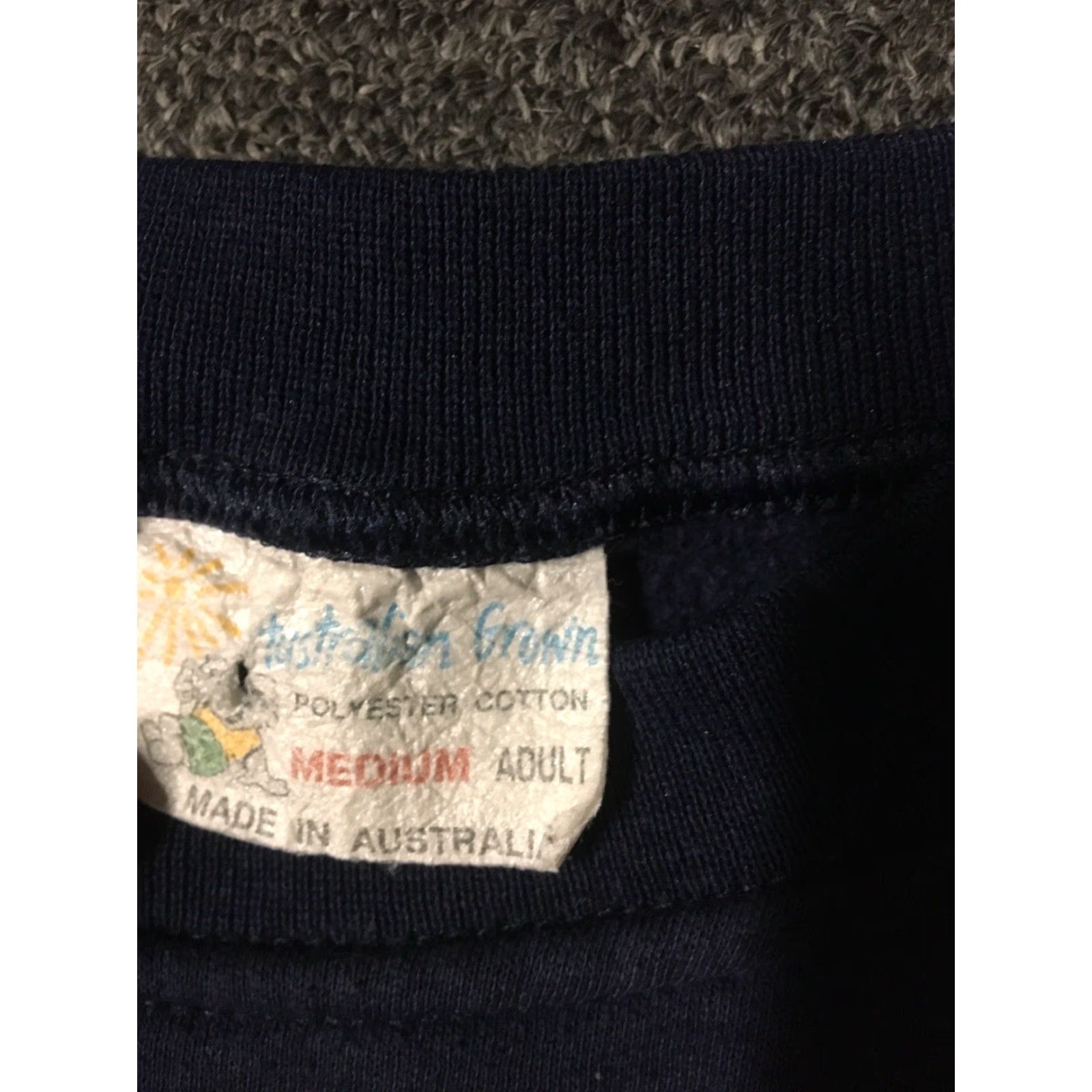 Vintage VINTAGE Animal Sweatshirt Sydney Australia Kangaroo Boxy S Blue 90s 80s Grunge Track Men XS/S Pullover Shirt Mens Size US S / EU 44-46 / 1 - 7 Thumbnail