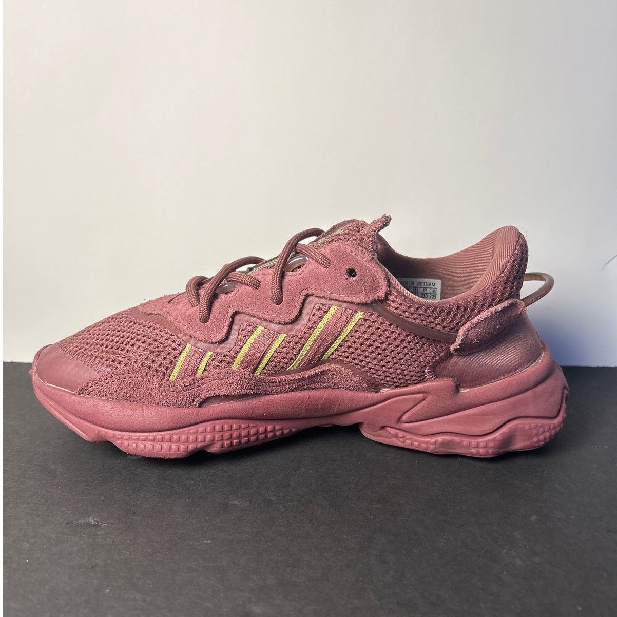 Adidas Youth Adidas Kid's Unisex Ozweego J Burgundy Size 4.5Y Size US 4.5 / IT 34.5 - 2 Thumbnail