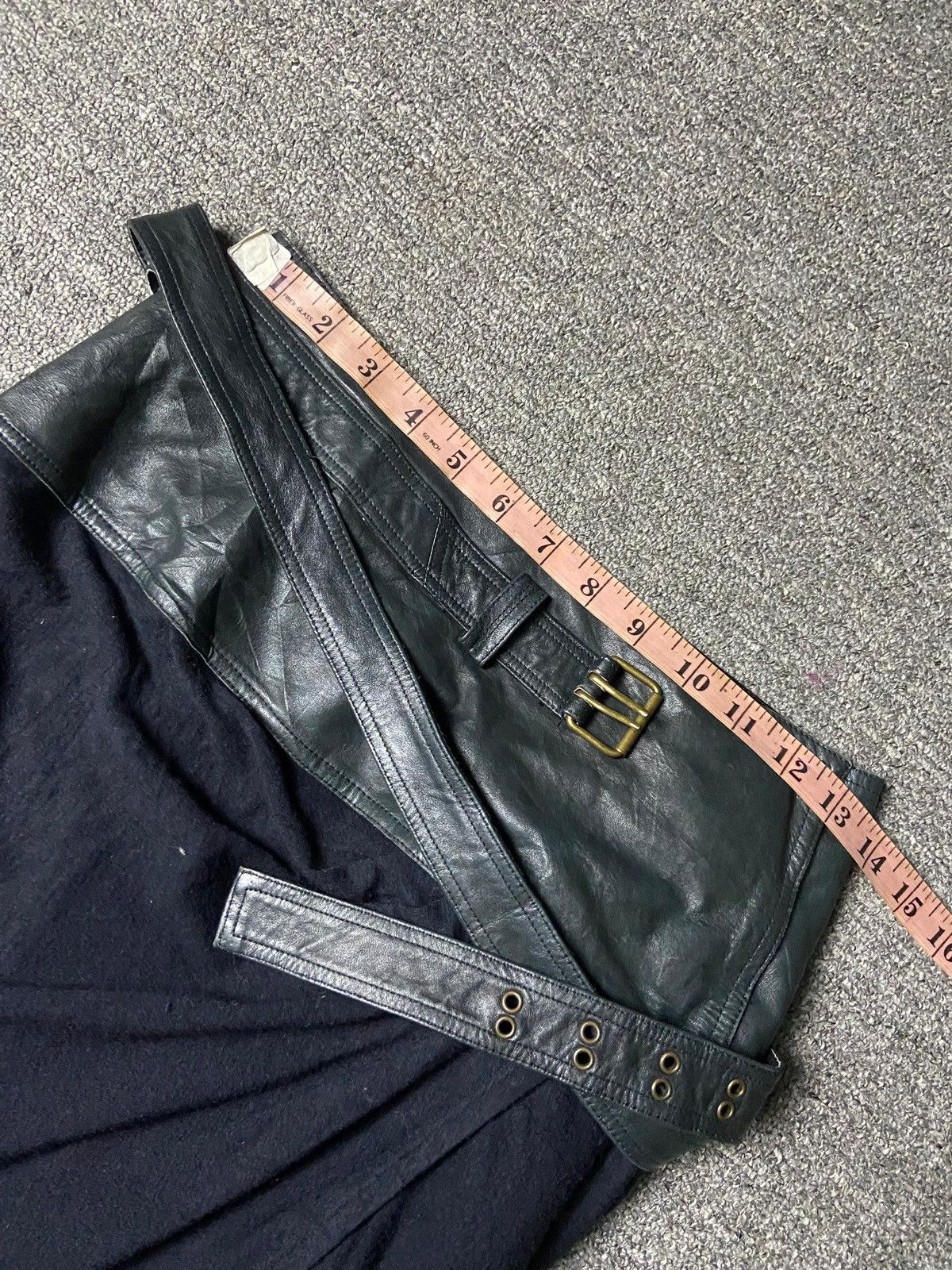 Donna Karan DONNA KARAN Leather Knee-Length Skirt (139) Size 27" / US 4 / IT 40 - 12 Thumbnail