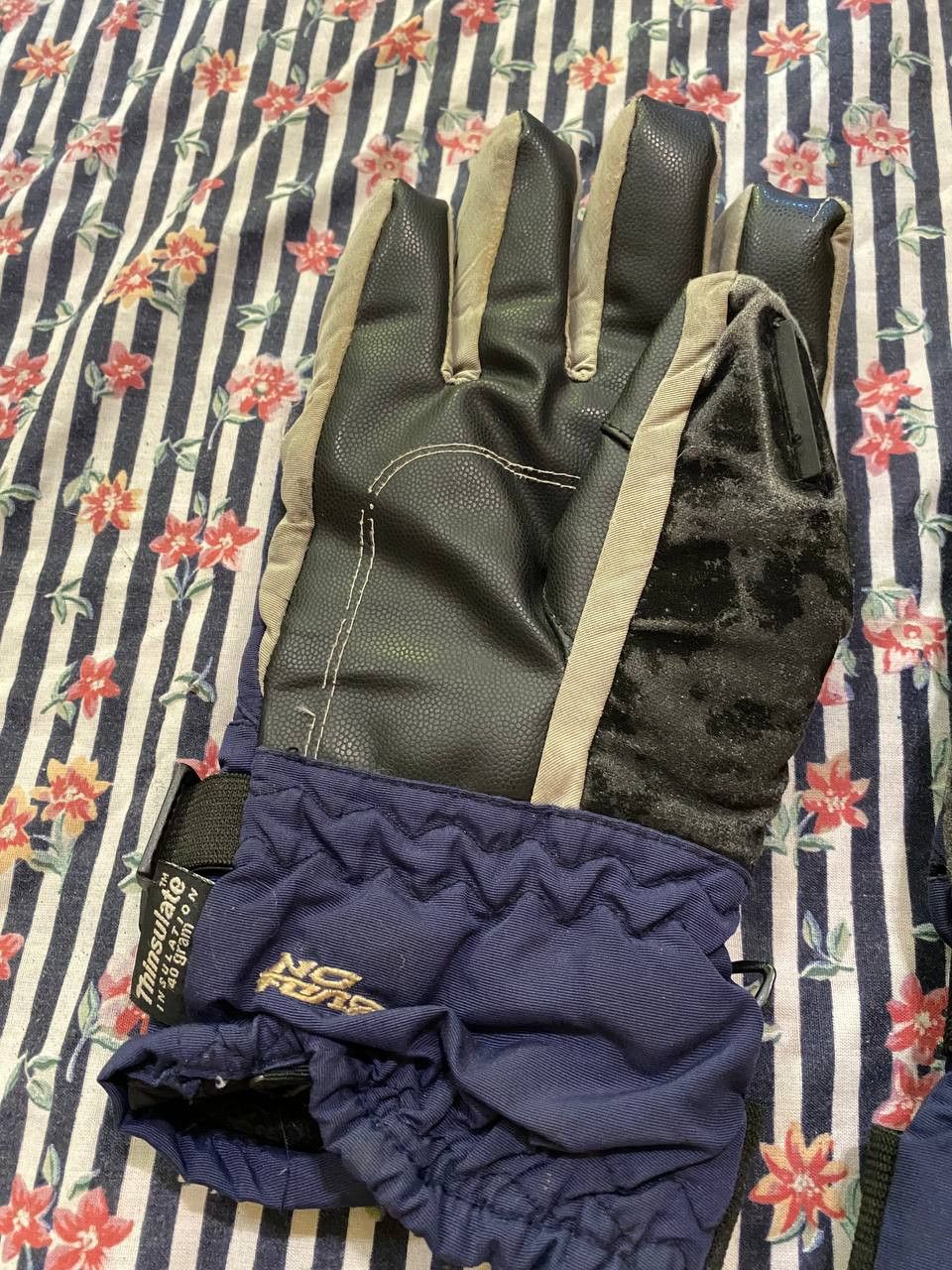 No Fear Vintage Gloves logo No Fear Y2K Streetwear Size ONE SIZE - 9 Thumbnail