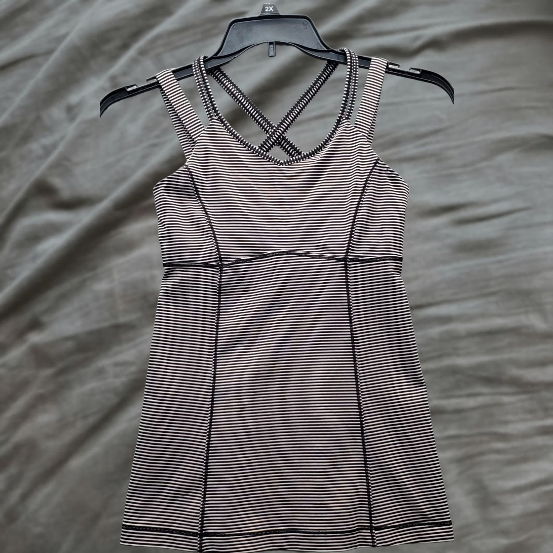 Lululemon Lululemon Tank Top Womens 6 Striped Padded Multicolor Sleeveless Pullover Gym Activewear Shirt Size M / US 6-8 / IT 42-44 - 1 Thumbnail