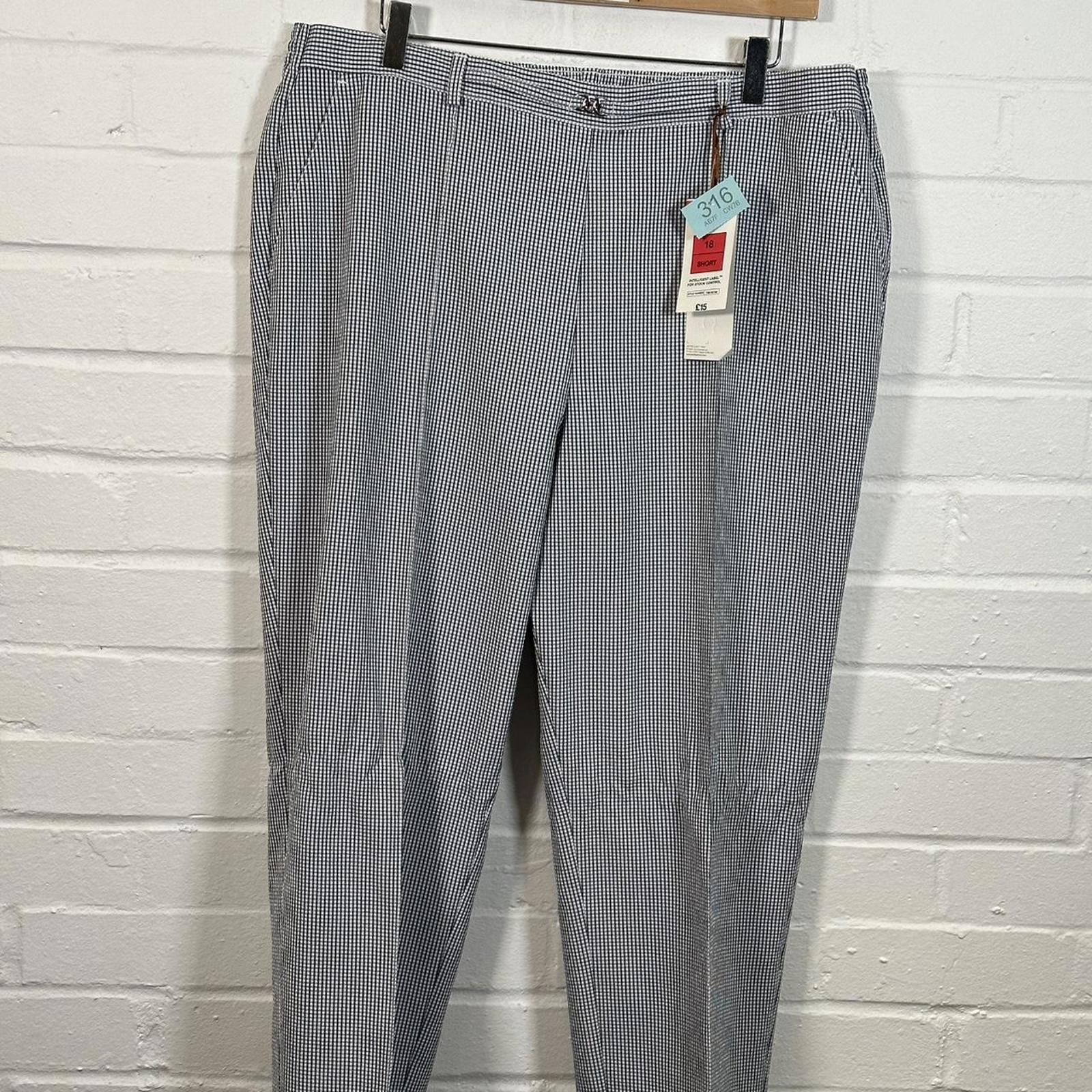 Marks & Spencer Marks & Spencer Men's Grey Trousers Size US 34 / EU 50 - 1 Thumbnail