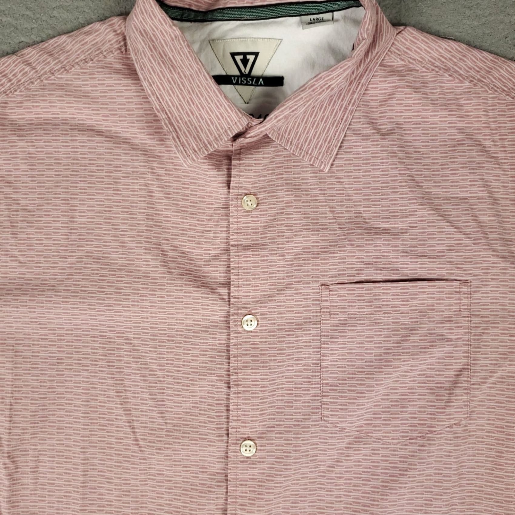 Vissla Vissla Shirt Mens L Red Pocket Button Up Short Sleeve Size US L / EU 52-54 / 3 - 2 Thumbnail