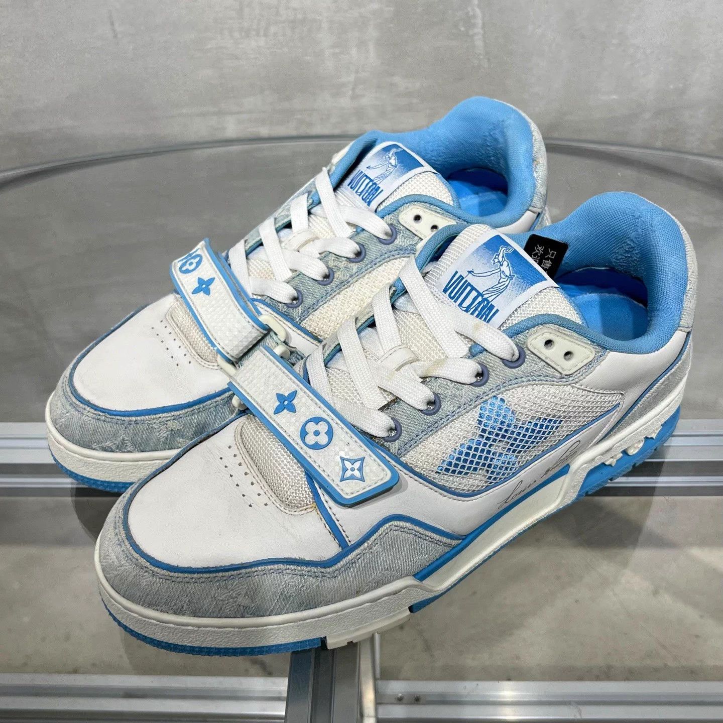 Louis Vuitton LV TRAINER White Blue Denim Velcro UK8.5/42.5 Size US 9.5 / EU 42-43 - 2 Thumbnail