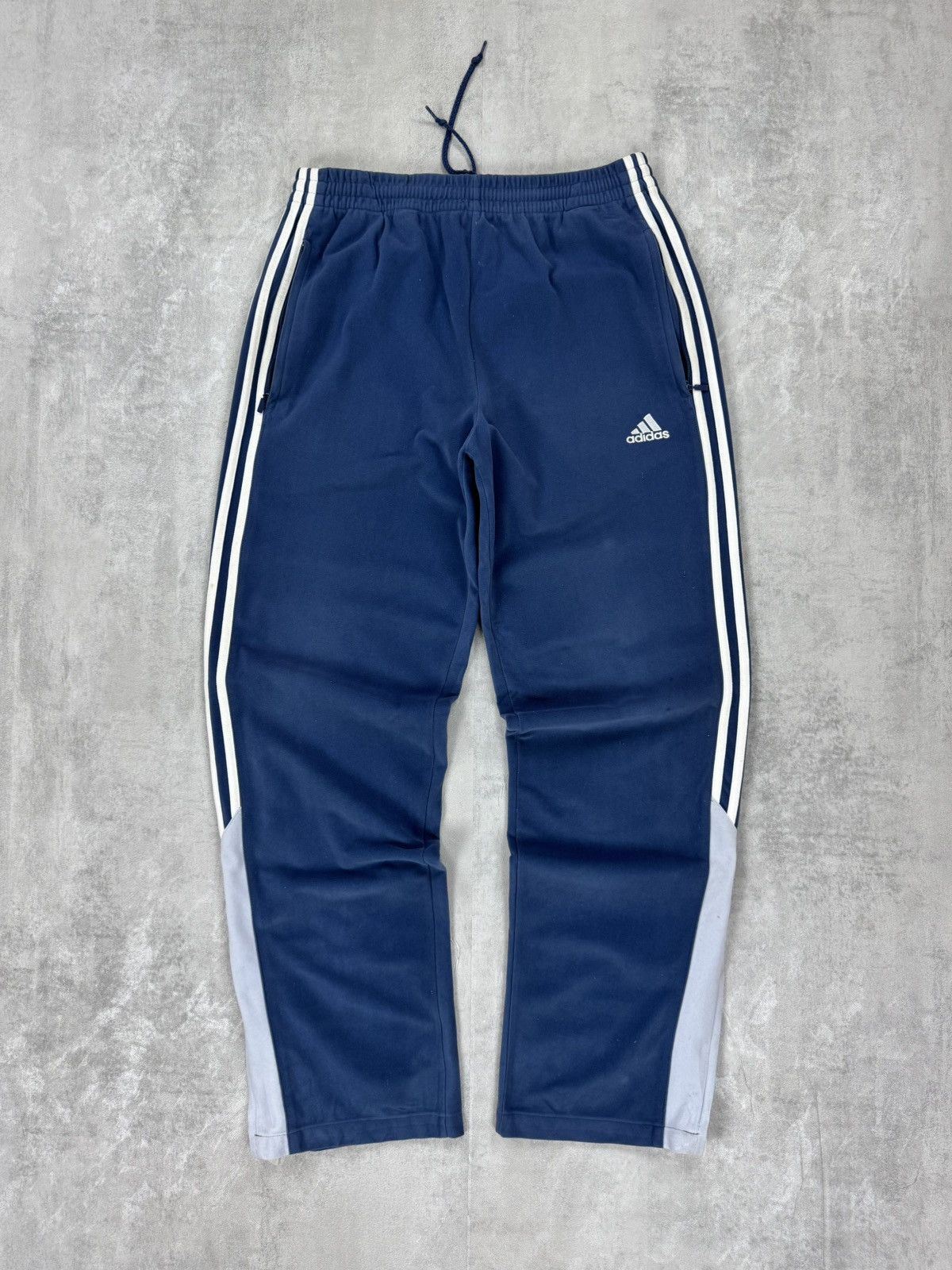 Vintage Adidas Velour Track Pants Vintage Three Stripes 2004 Size US 32 / EU 48 - 1 Thumbnail