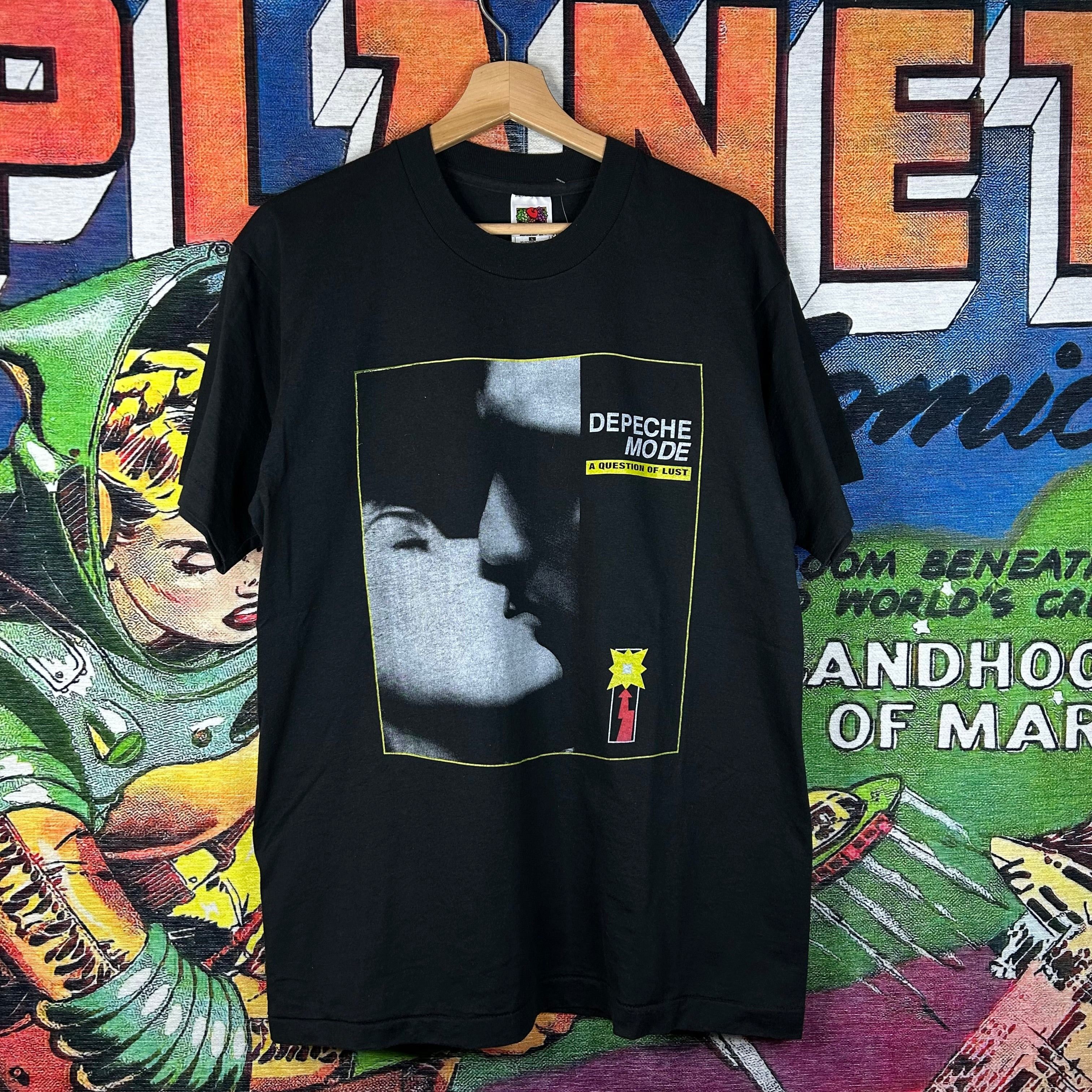 Vintage Vintage 90s 1990 Depeche Mode ‘A Question of Lust’ Tee Size Size US XL / EU 56 / 4 - 1 Thumbnail
