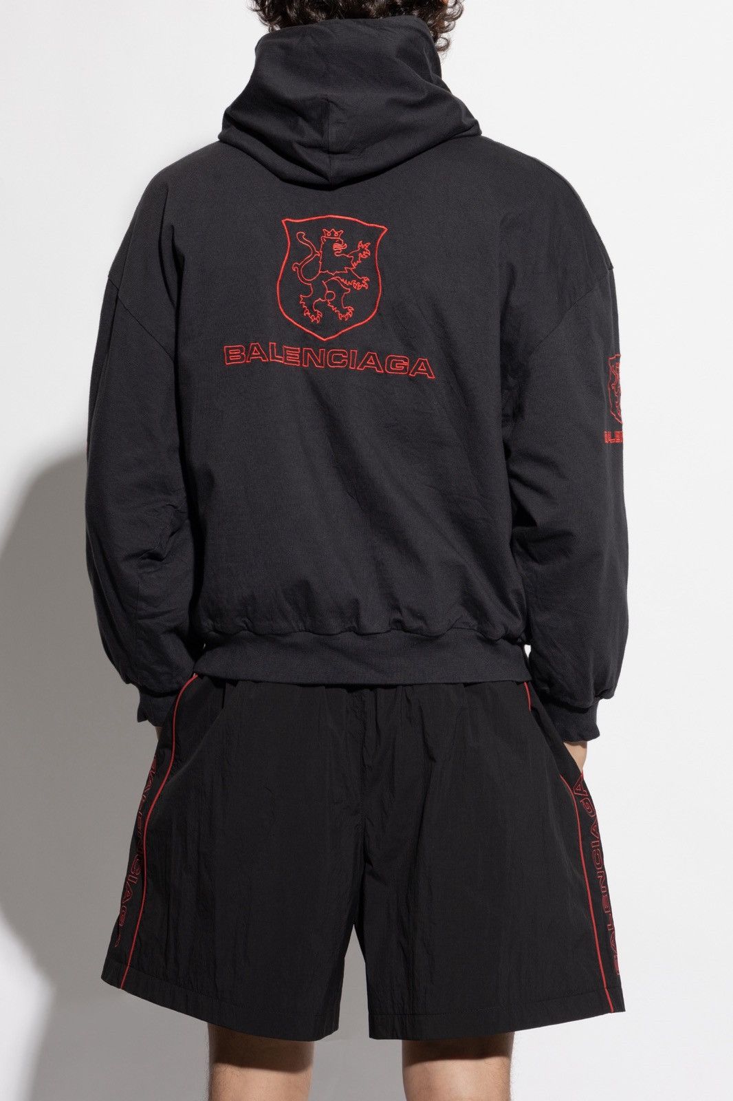 Balenciaga BALENCIAGA Berlin Crumpled Hoodie Size US S / EU 44-46 / 1 - 4 Thumbnail