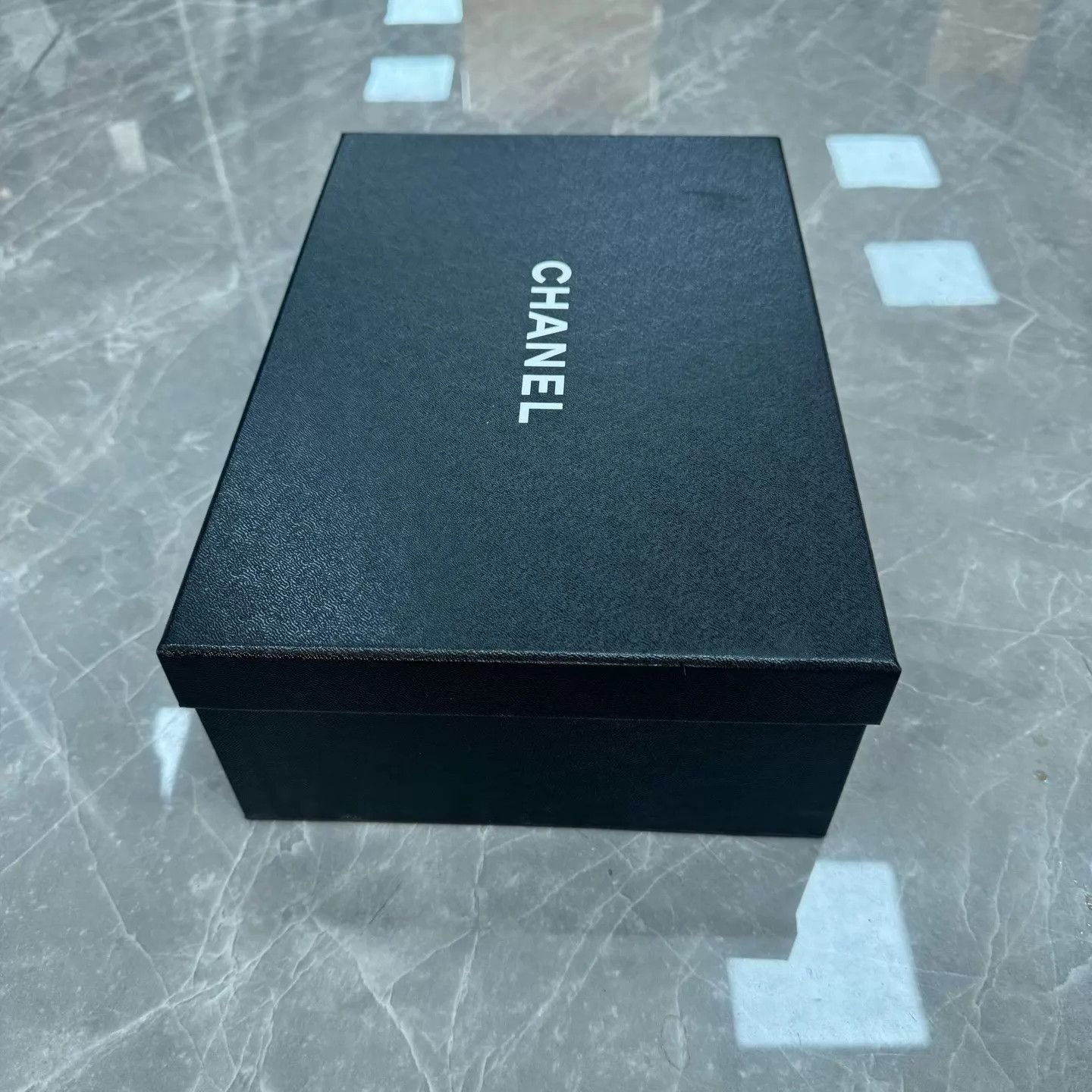 Chanel Chanel Women's Velcro Sandals 38 Near New Original Box Size US 7.5 / IT 37.5 - 9 Thumbnail