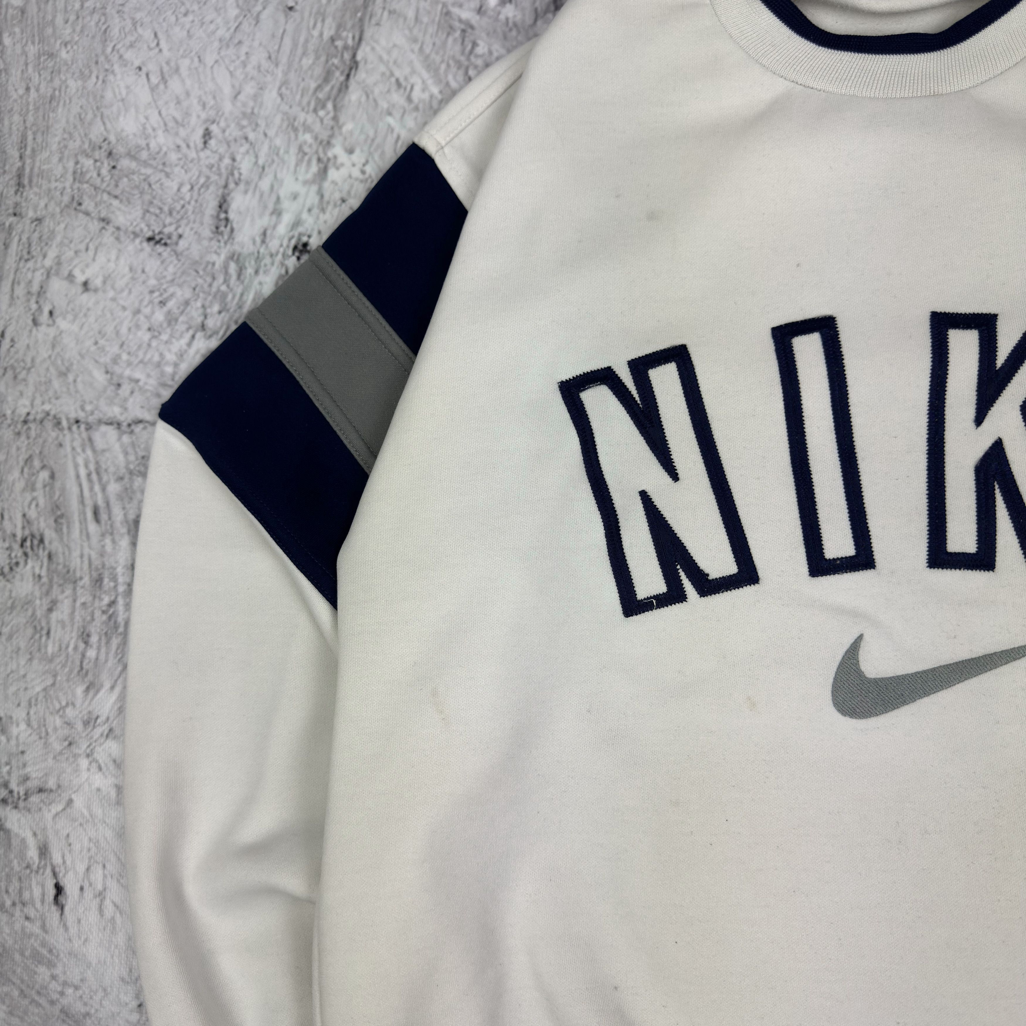 Nike Nike Men's Swoosh Embroidered Spell Out Pullover Sweatshirt Size US S / EU 44-46 / 1 - 6 Thumbnail