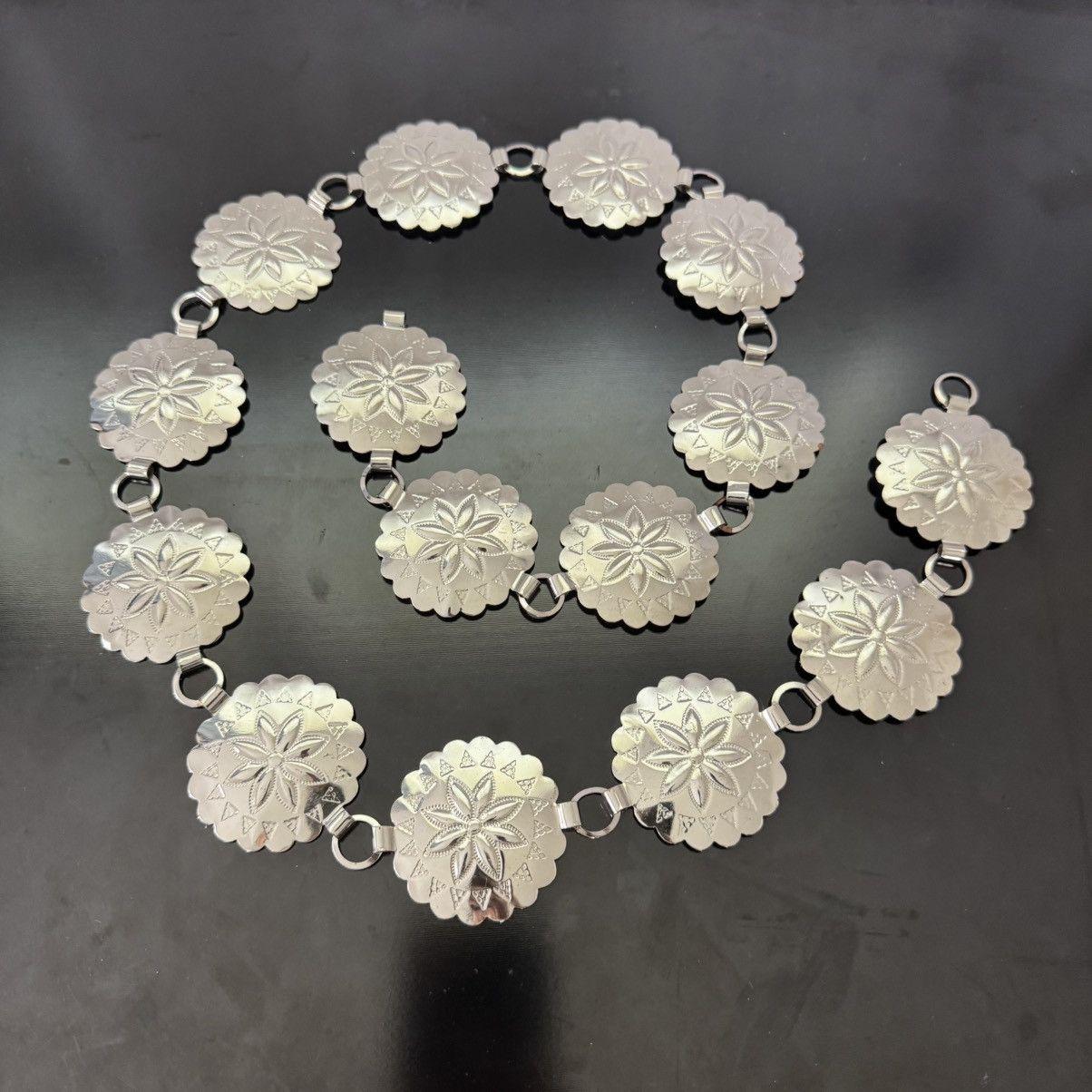Other Vintage Unisex Silver Western Flower Concho Chain Link Belt Size ONE SIZE - 2 Thumbnail