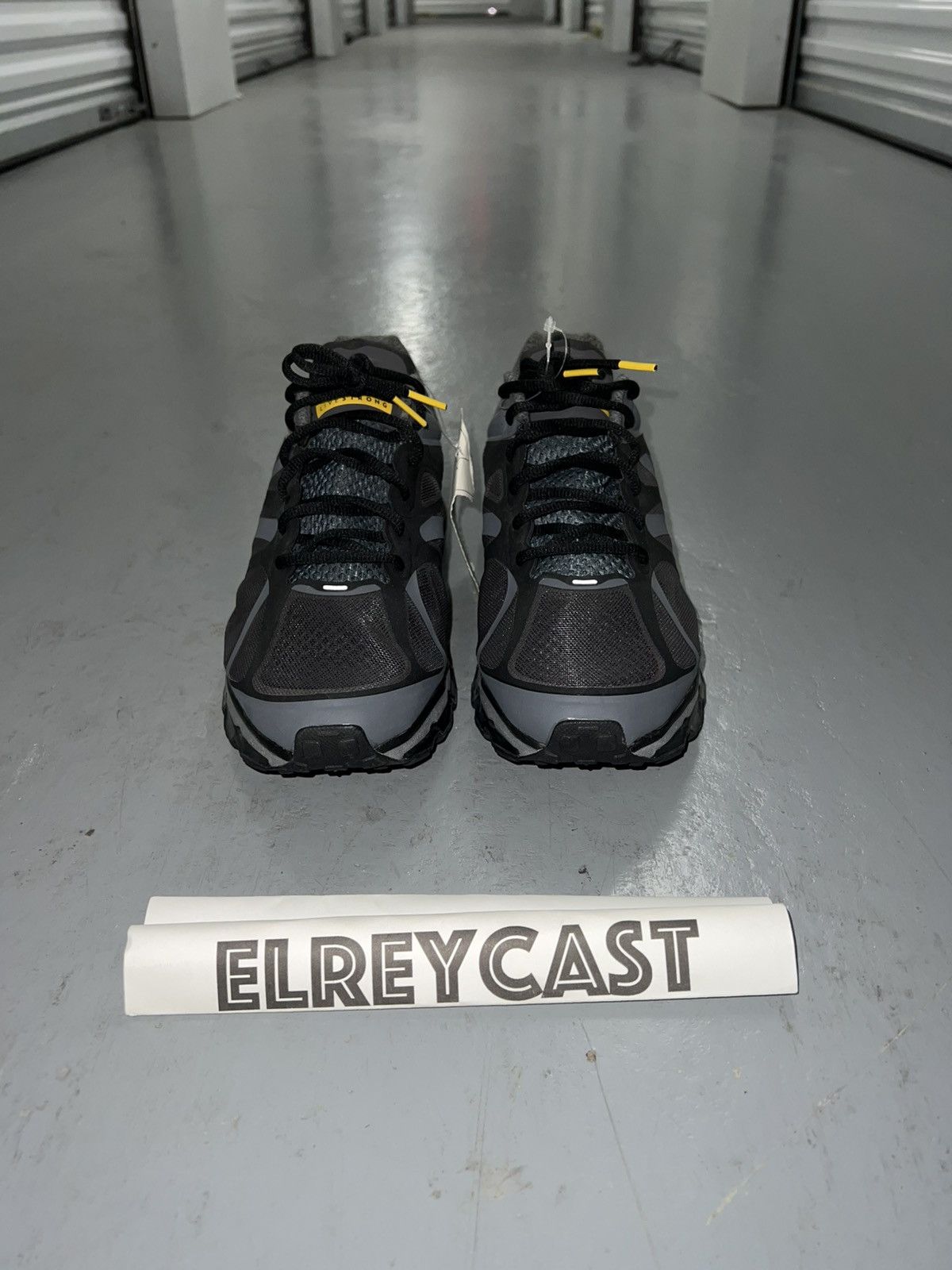 Nike Nike X Livestrong Air Max 2012 Size US 9 / EU 42 - 4 Thumbnail