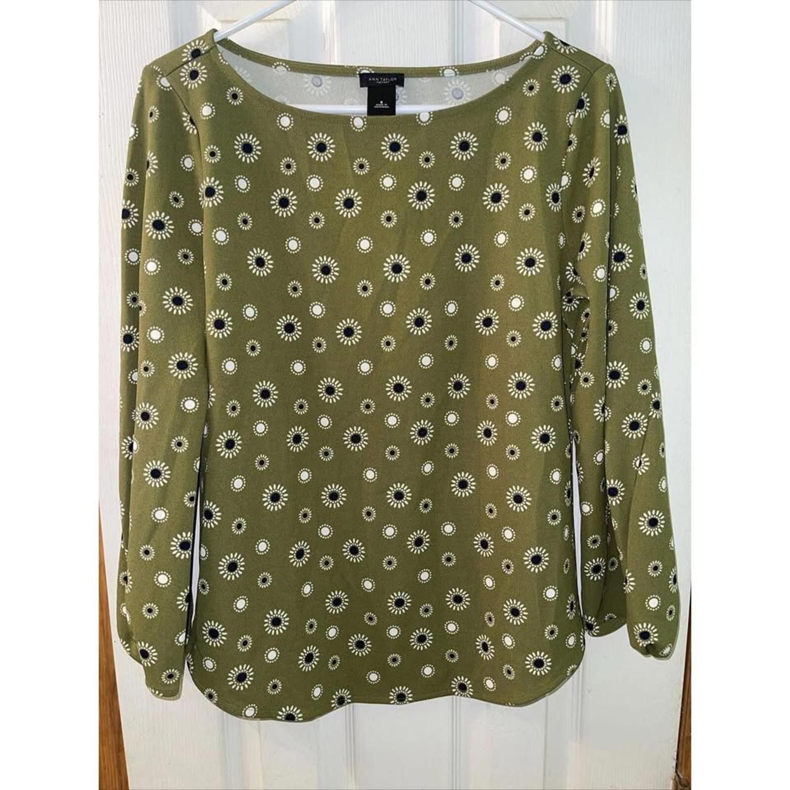 Other Ann Taylor Green Floral Print Long Sleeve Top - Size S Size S / US 4 / IT 40 - 1 Thumbnail