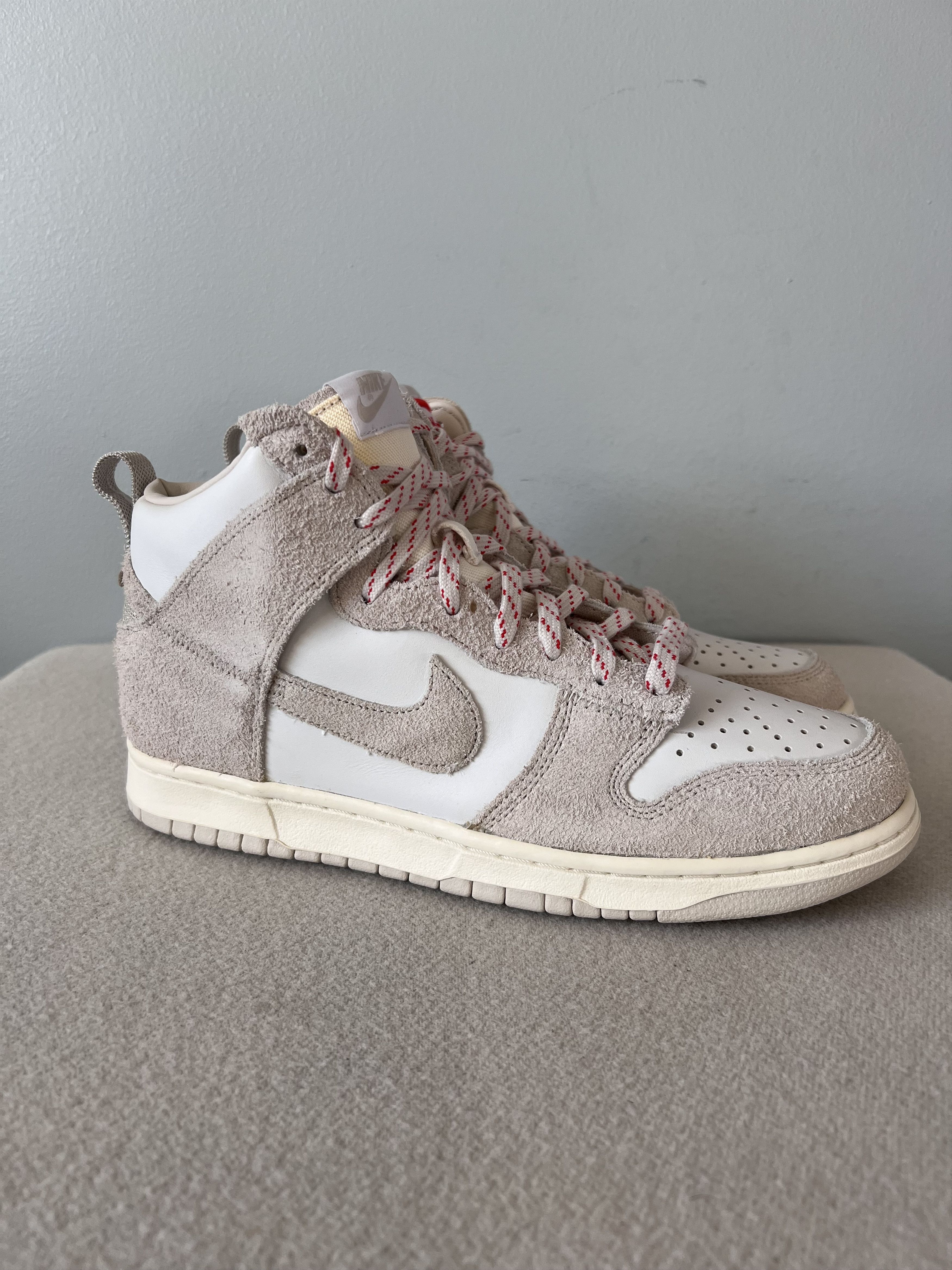 Nike Notre Nike Dunk Hi in Light Orewood Brown Size US 9.5 / EU 42-43 - 1 Thumbnail