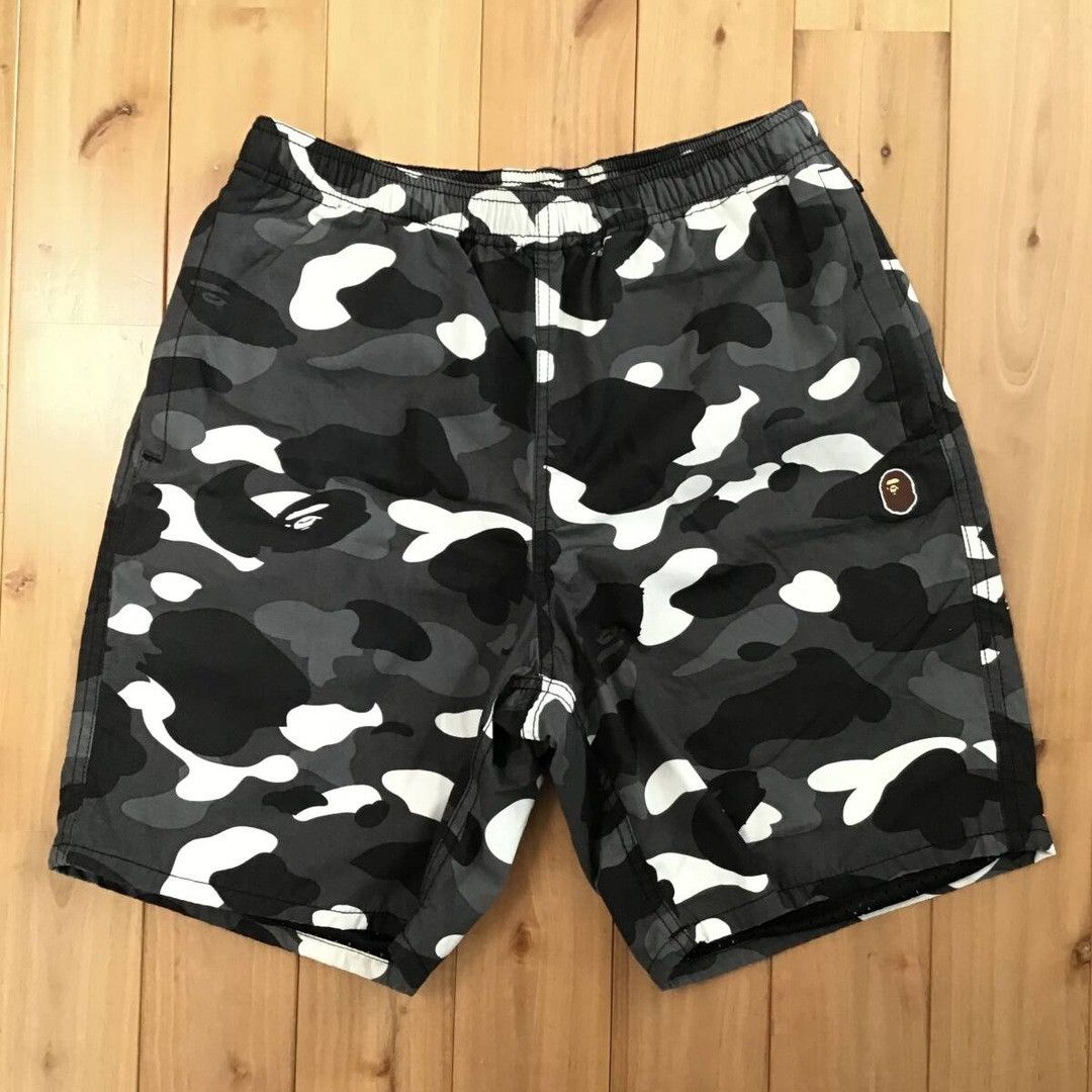 Bape 💫Glow in the dark💫 BAPE city camo shorts APE ★size M Size US 32 / EU 48 - 2 Thumbnail