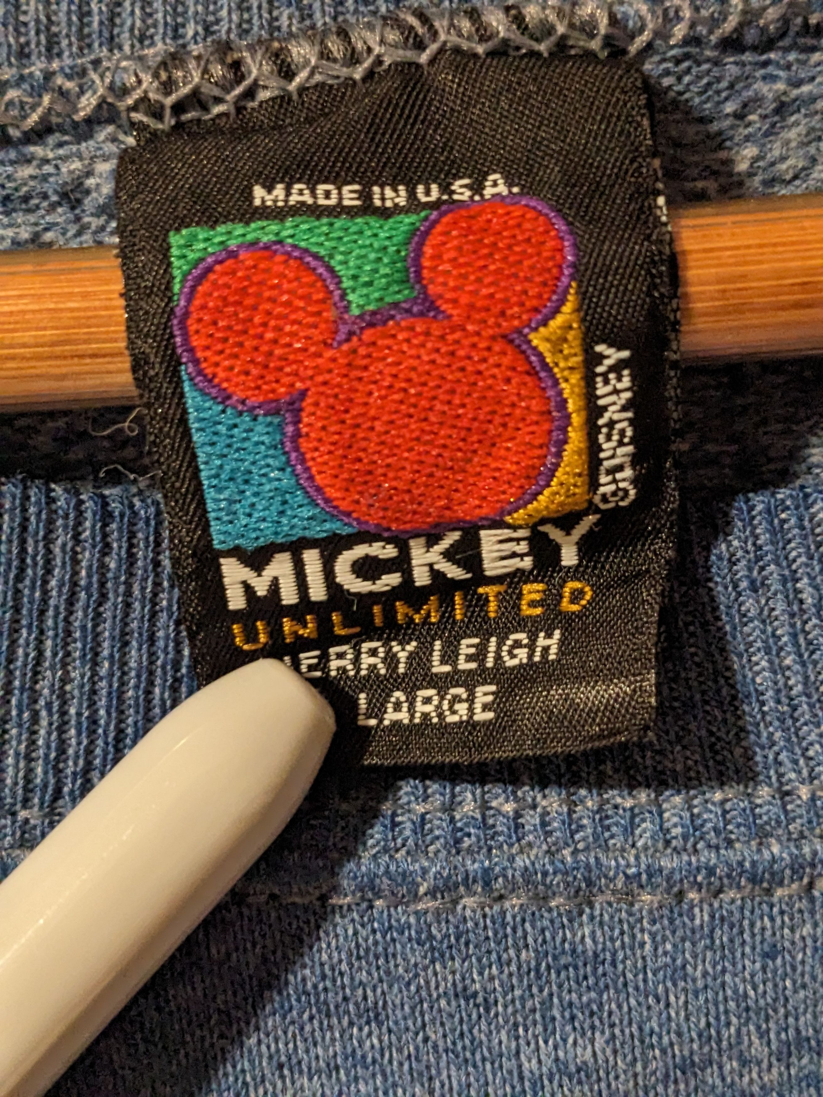 Disney × Vintage Vintage 90s Disney Mickey Inc Photo Light Weight Sweatshirt Size US L / EU 52-54 / 3 - 3 Thumbnail