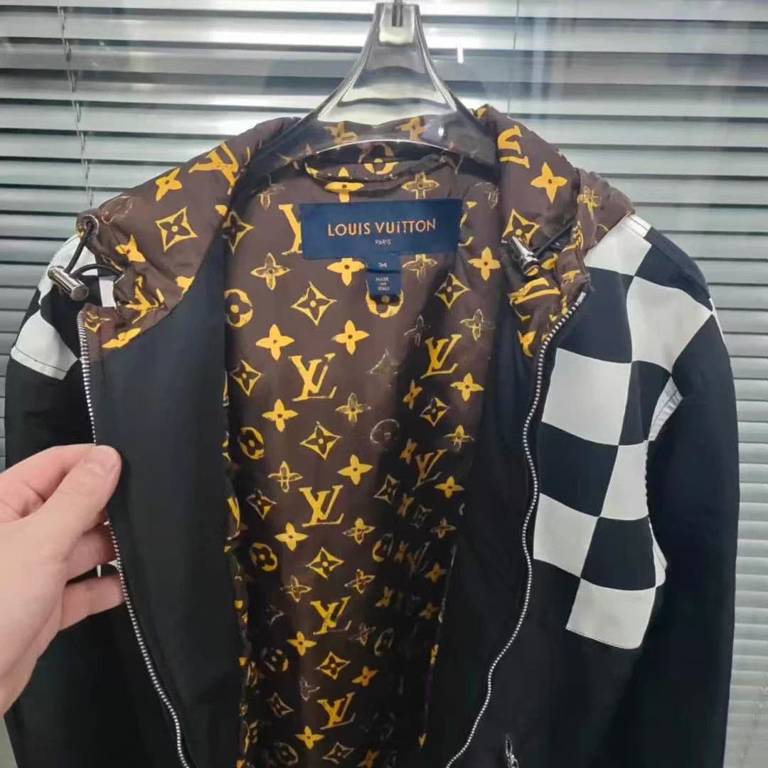 Louis Vuitton LV Monogram Damier hooded puffer jacket 34 Size US XXS / EU 40 - 4 Thumbnail