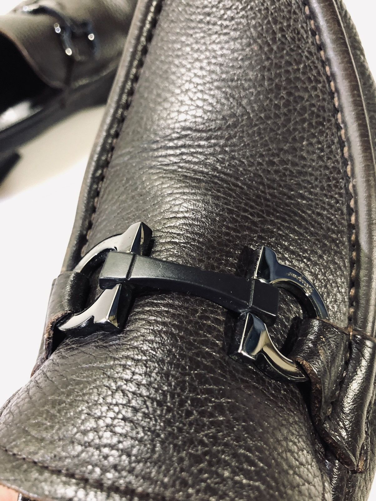 Salvatore Ferragamo Salvatore Ferragamo 🇮🇹 Dk Brown Leather Gancini Bit Loafers 8 Size US 7.5 / EU 40-41 - 3 Thumbnail