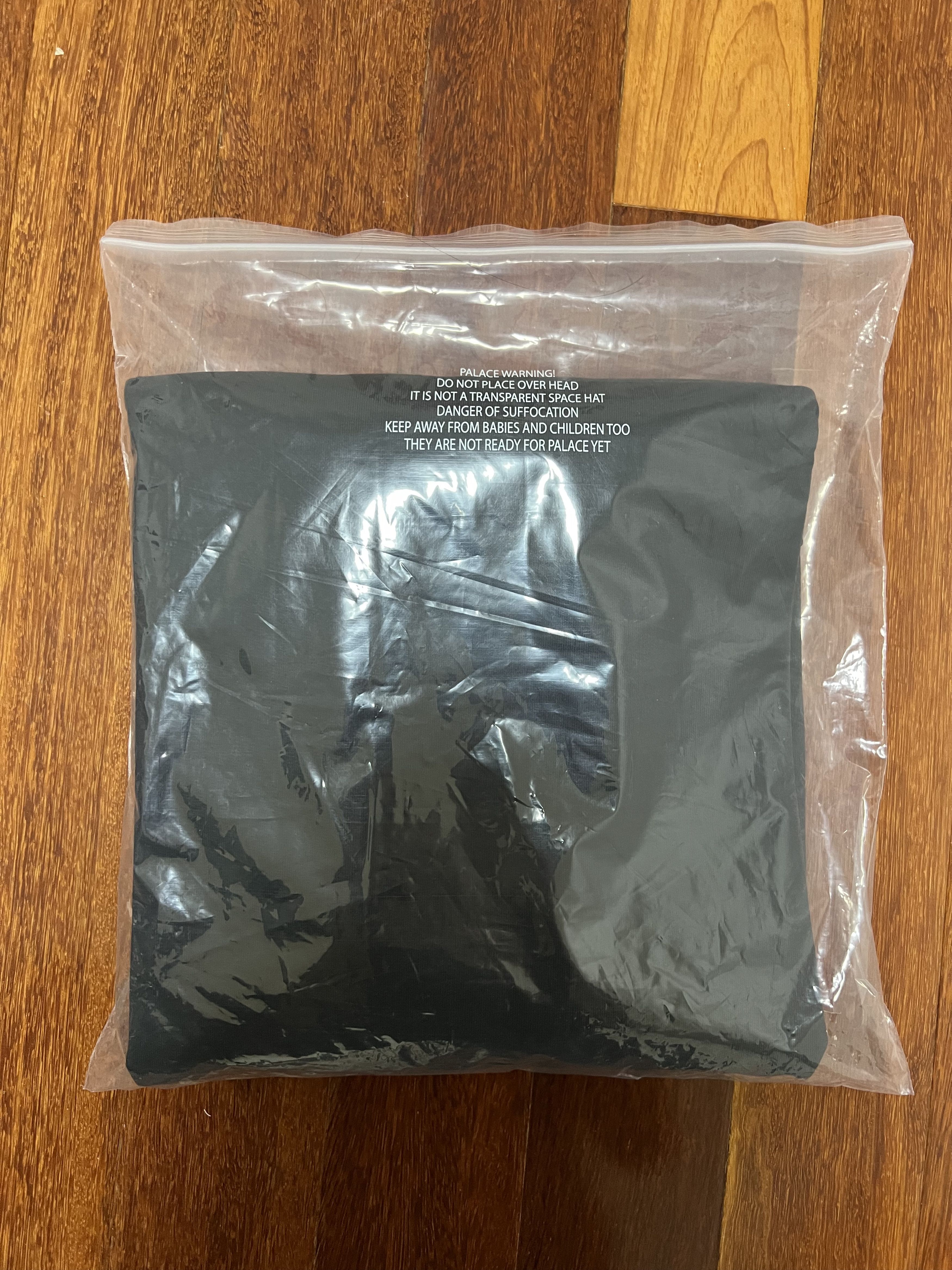 Palace 💚 2019 Palace Split P3 Crew Black Small NEW Size US S / EU 44-46 / 1 - 12 Thumbnail
