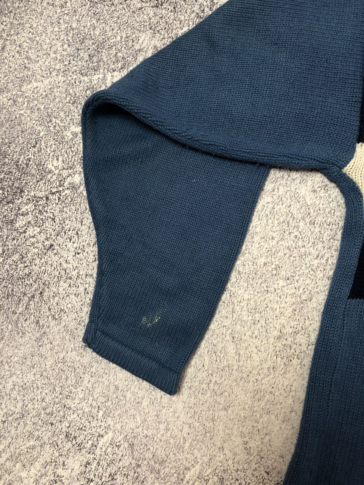 Tommy Hilfiger Men’s vintage sweater Tommy Hilfiger big logo y2k casual Size US L / EU 52-54 / 3 - 4 Thumbnail