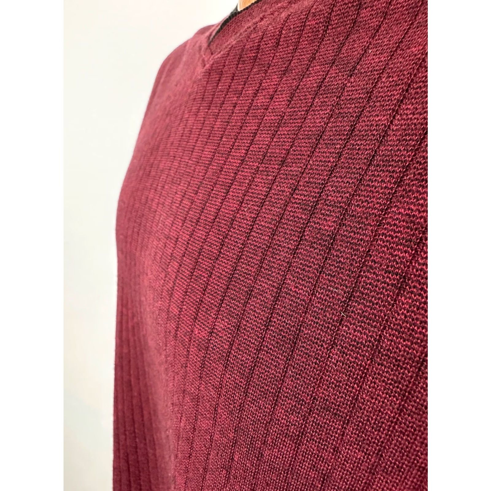 Vintage VINTAGE Consensus Y2K Ribbed V-Neck Shirt Men’s Medium Dark Red Heavyweight Cotton T-Shirt Size US M / EU 48-50 / 2 - 5 Thumbnail