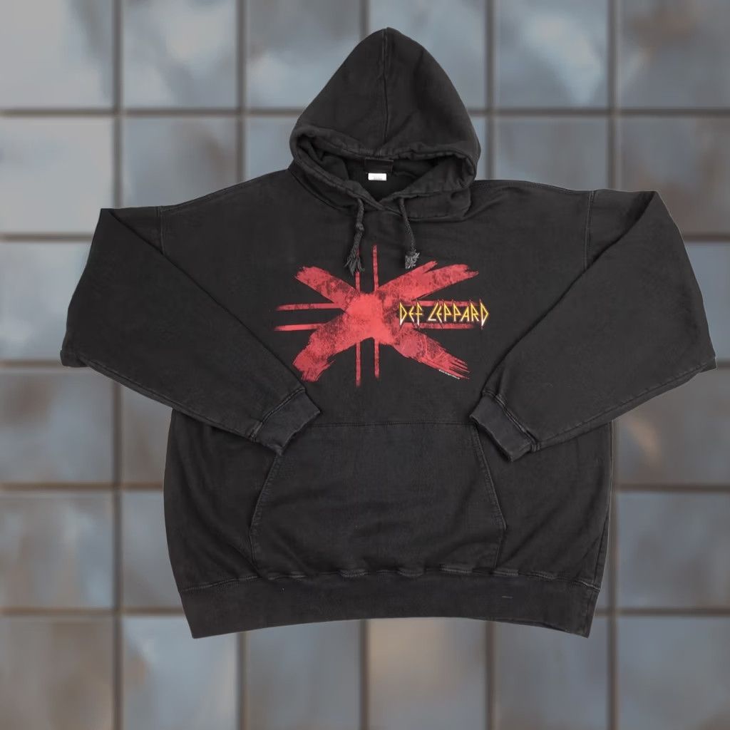 Vintage VINTAGE Def Leppard Hoodie Mens Large Black Giant Rock Band Sweatshirt 2003 Size US L / EU 52-54 / 3 - 1 Thumbnail