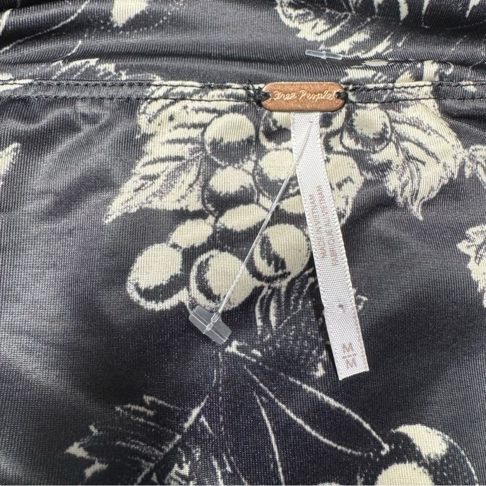 Free People New Free People Tommie Knit Black Combo Top Size M Size M / US 6-8 / IT 42-44 - 6 Thumbnail