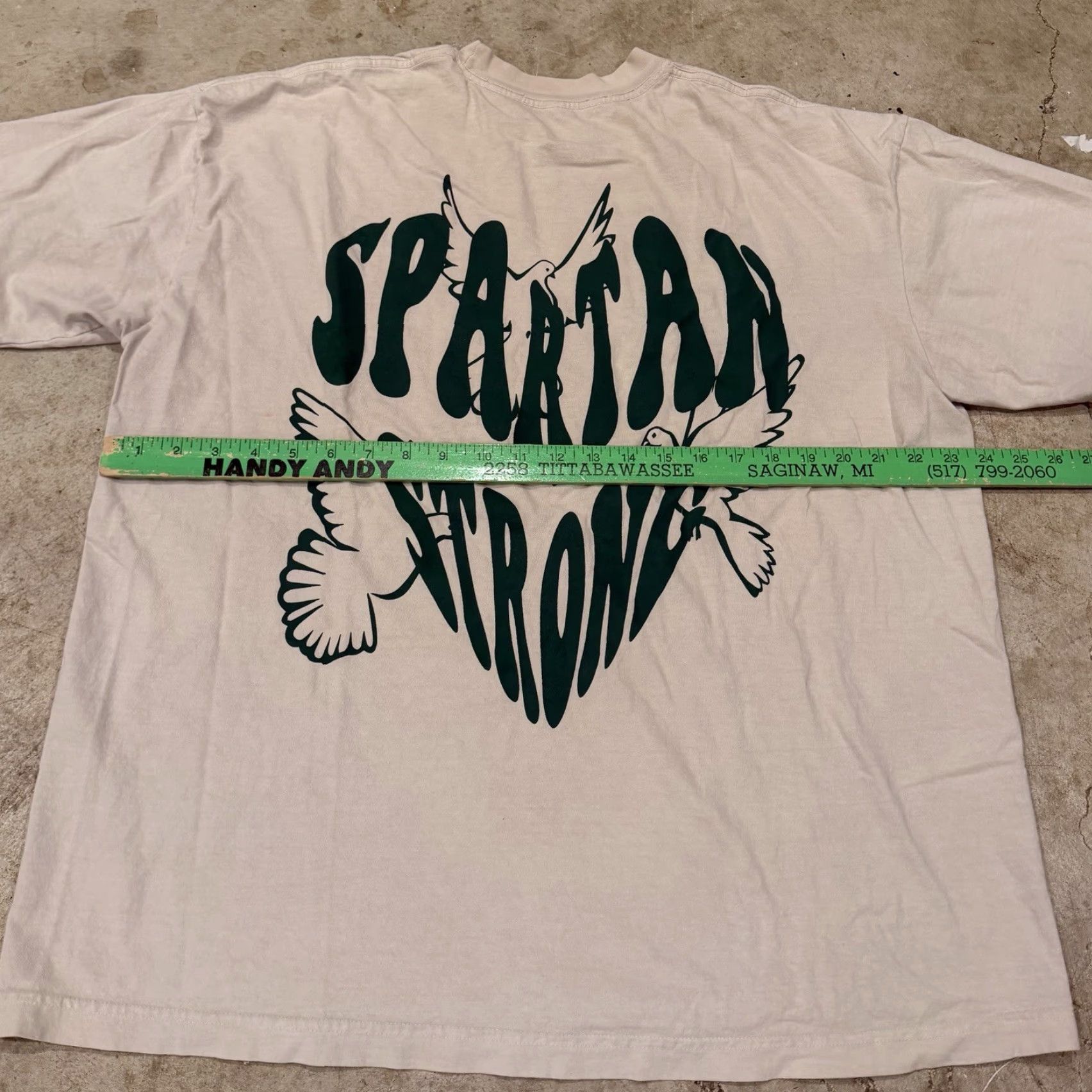 Vintage Sana Detroit Michigan State Shirt XL Ivory Spartan Strong Dove Heart STAINS T-Shirt Men Crew Neck Short Sleeve NCAA College Streetwear Size US XL / EU 56 / 4 - 7 Thumbnail