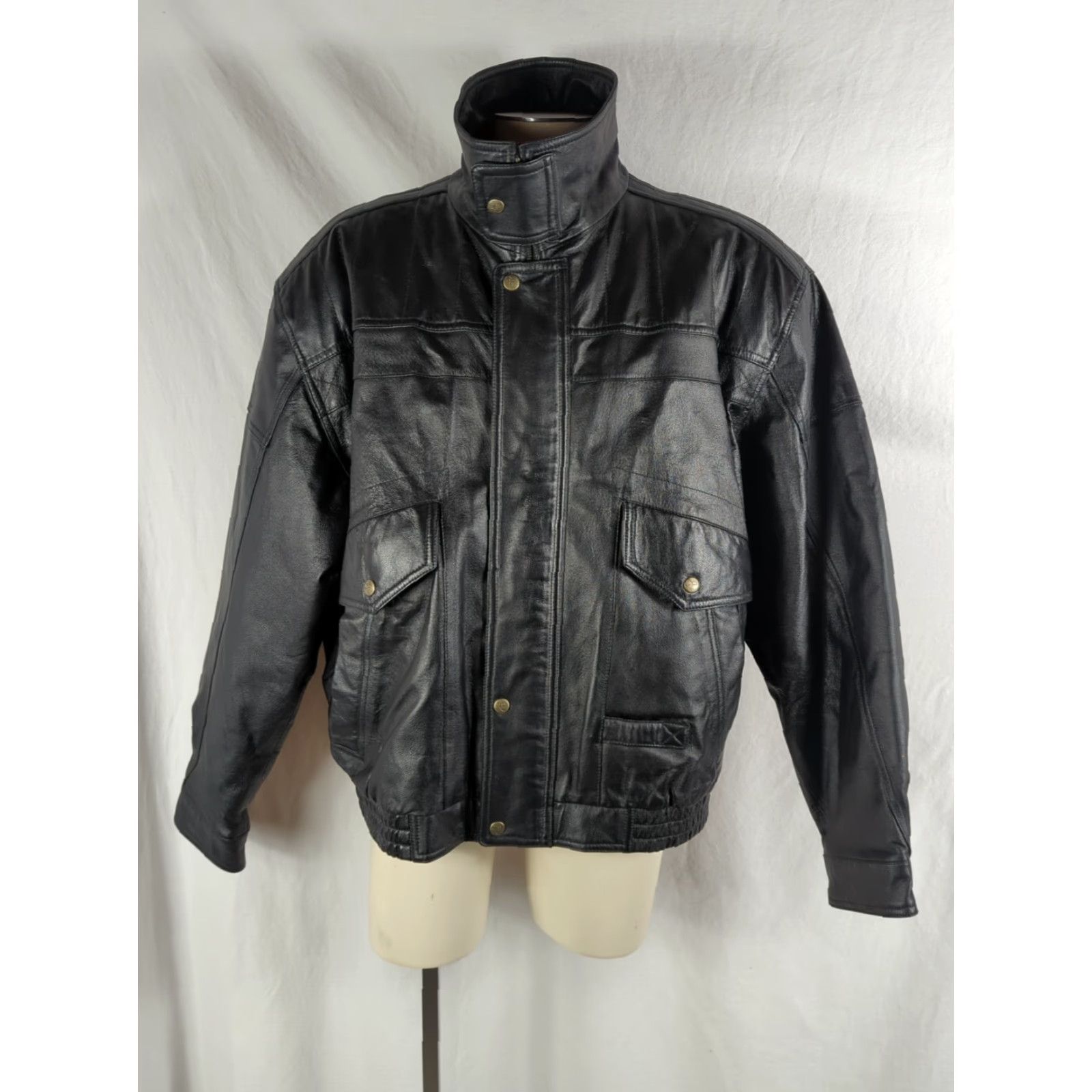 Vintage Outdoor Exchange Black Leather Bomber Jacket Men XL Short Length Regular Fit Rock Casual Party/Cocktail Travel Fall Winter Spring Size US XL / EU 56 / 4 - 5 Thumbnail