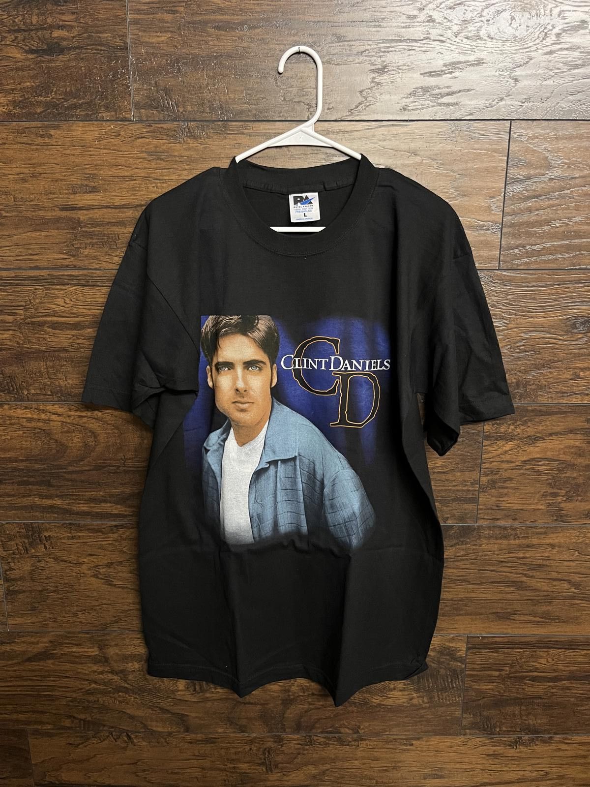 Designer VTG Clint Daniels Country Singer Tee - CD Country T-shirt -L Size US L / EU 52-54 / 3 - 1 Thumbnail