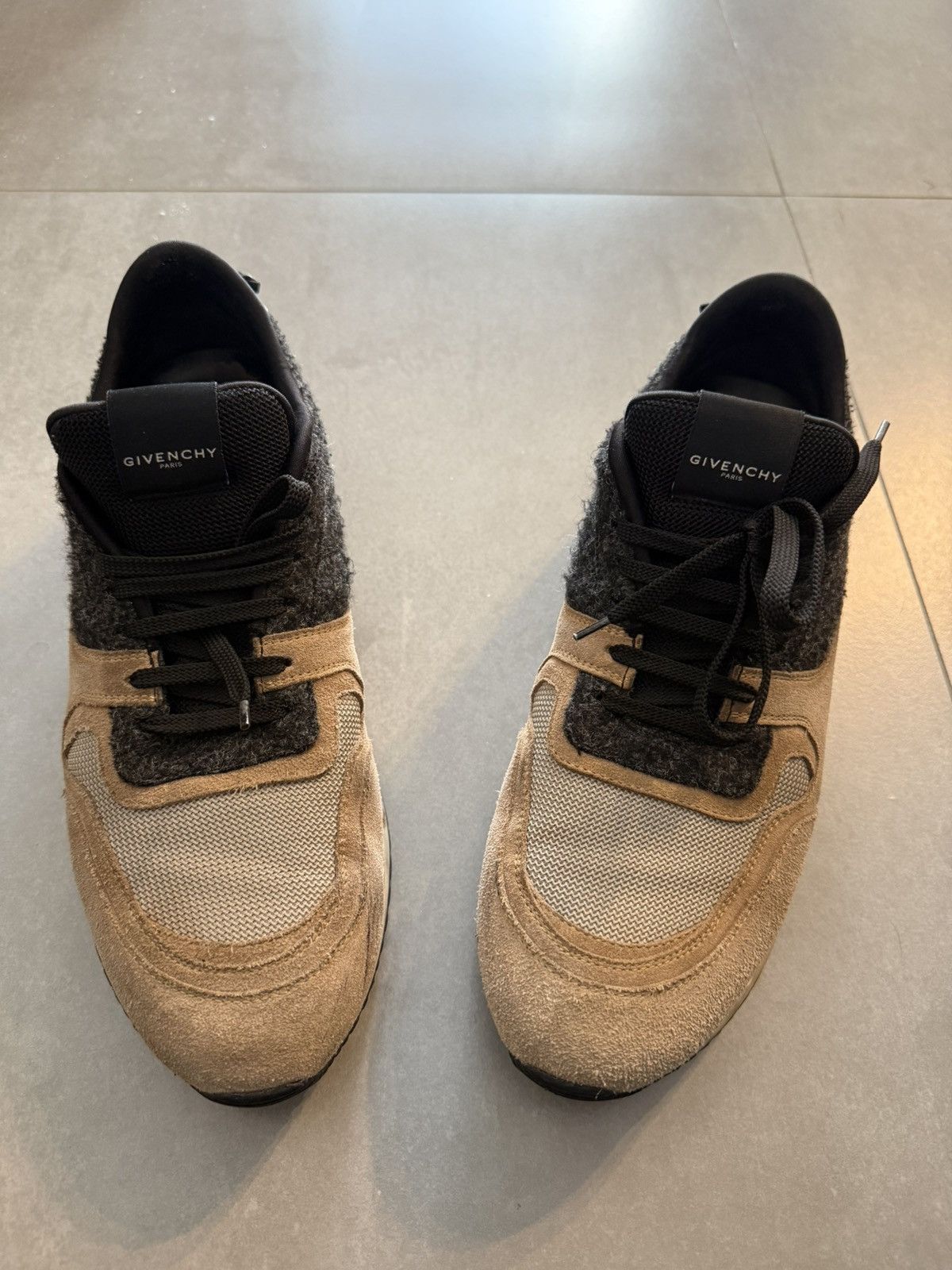 Givenchy Givenchy beige/ black sneakers Size US 11 / EU 44 - 2 Thumbnail