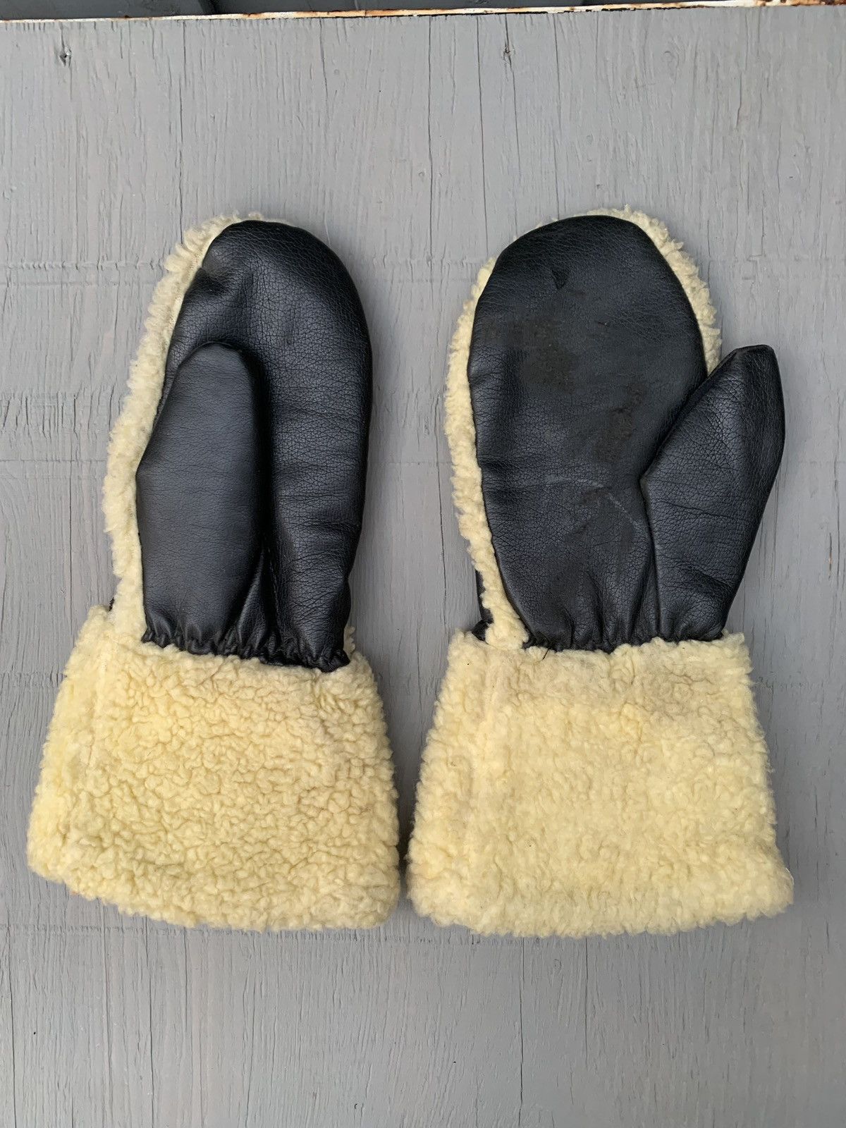 Vintage Vintage Shearling Mittens Vegan Leather Wool Sheepskin 90s Size ONE SIZE - 3 Thumbnail