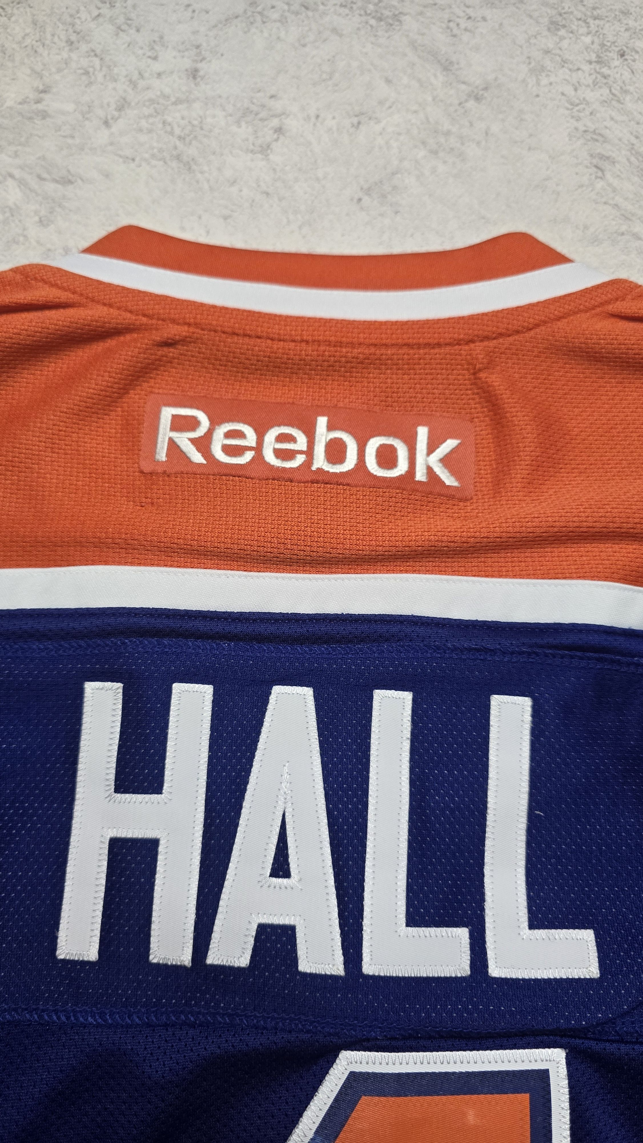 Reebok Reebok Edmonton Oilers Taylor Hall #4 NHL Hovkey Jersey Size US S / EU 44-46 / 1 - 7 Thumbnail
