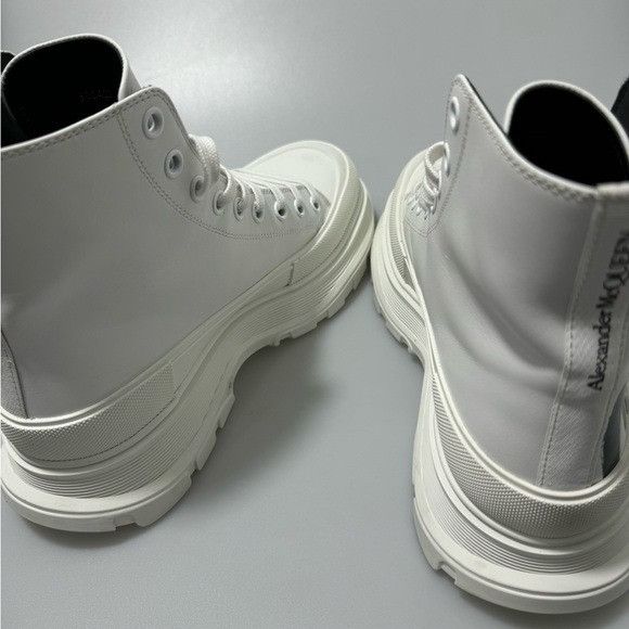 Alexander McQueen Alexander McQueen Tread Slick Graffiti Leather Boots White B Size US 10 / EU 43 - 6 Thumbnail
