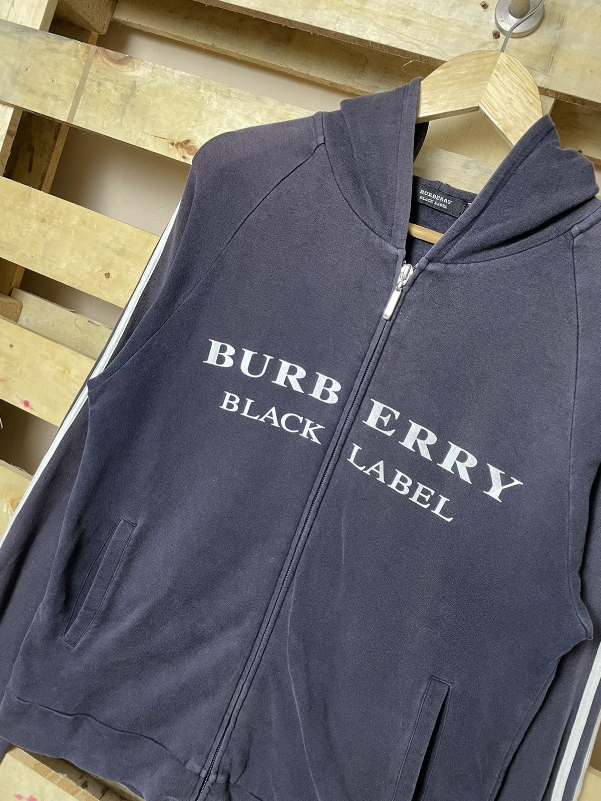 Burberry Burberry black label y2k sunfaded Zipper Hoodie Size US L / EU 52-54 / 3 - 3 Thumbnail