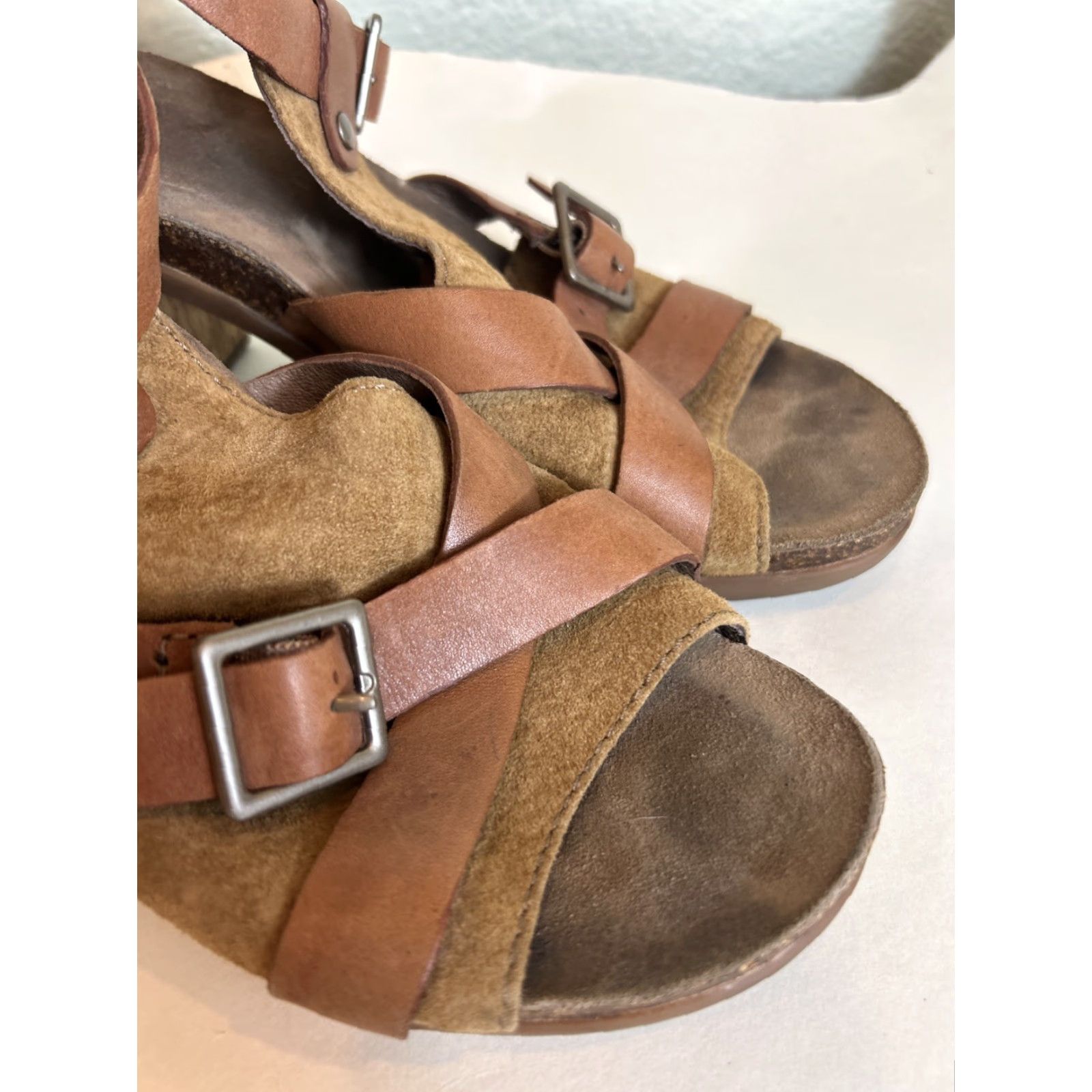 Dansko DANSKO Dominique Leather Suede Chunky Heel Sandal Womens EU 38/US 7.5 Brown Leather Size US 8 / IT 38 - 2 Thumbnail