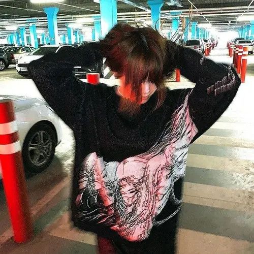 image of Vintage Men Women Sweater Streetwear Knitted Tops in Black (Size Medium)