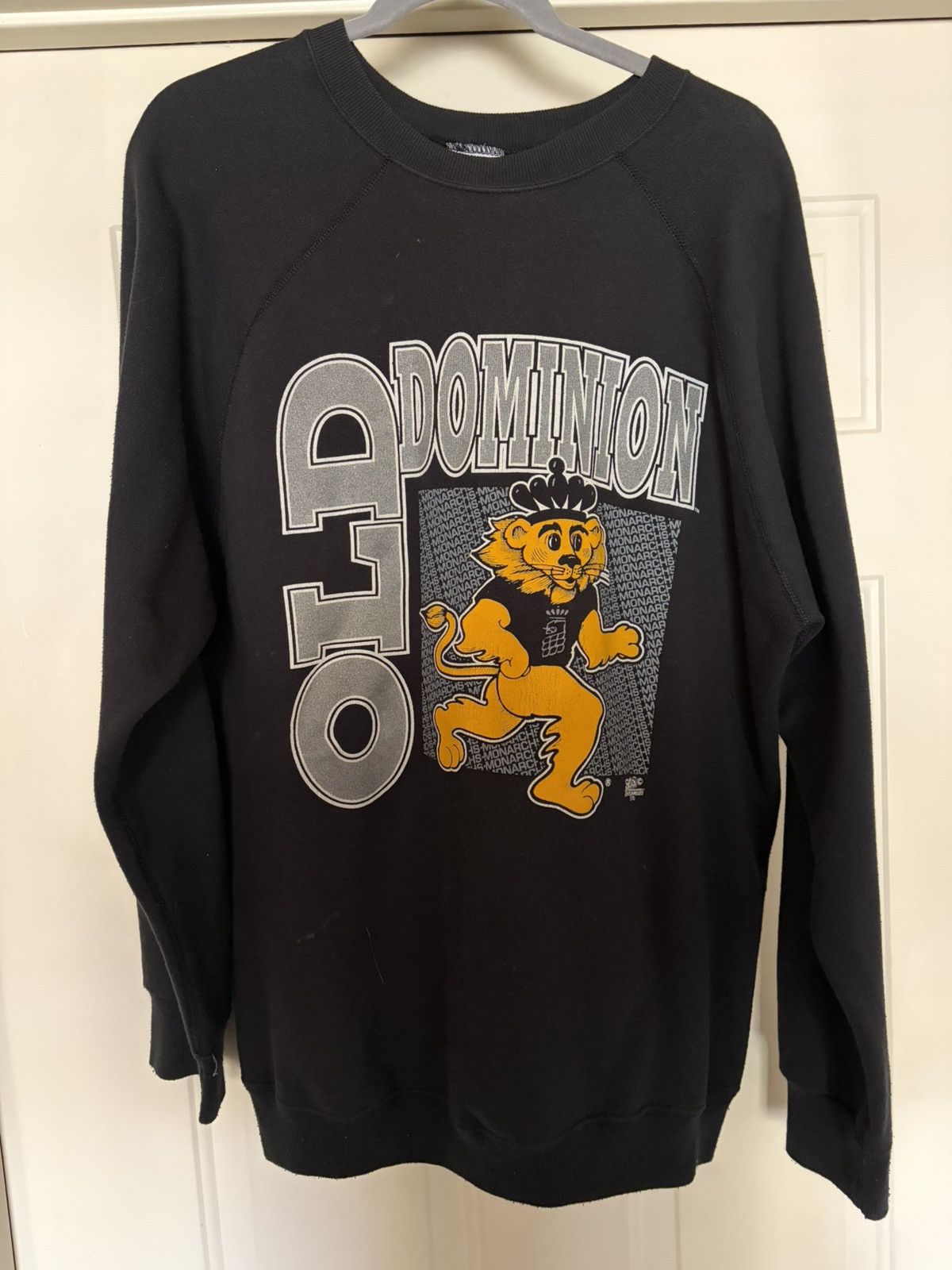 Vintage Vintage Old Dominion sweatshirt Size US XL / EU 56 / 4 - 1 Thumbnail